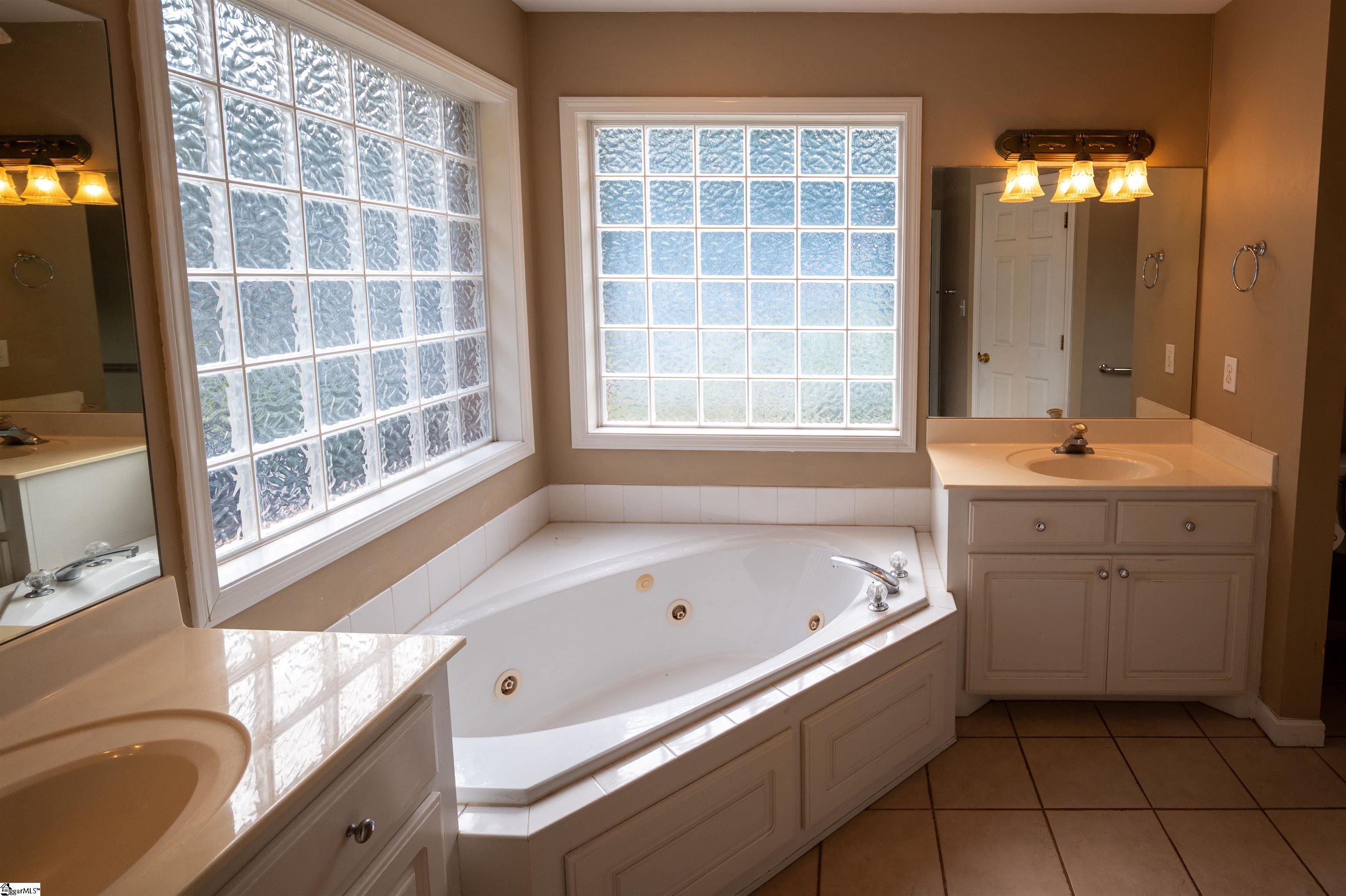 MLS #1571927 image #21