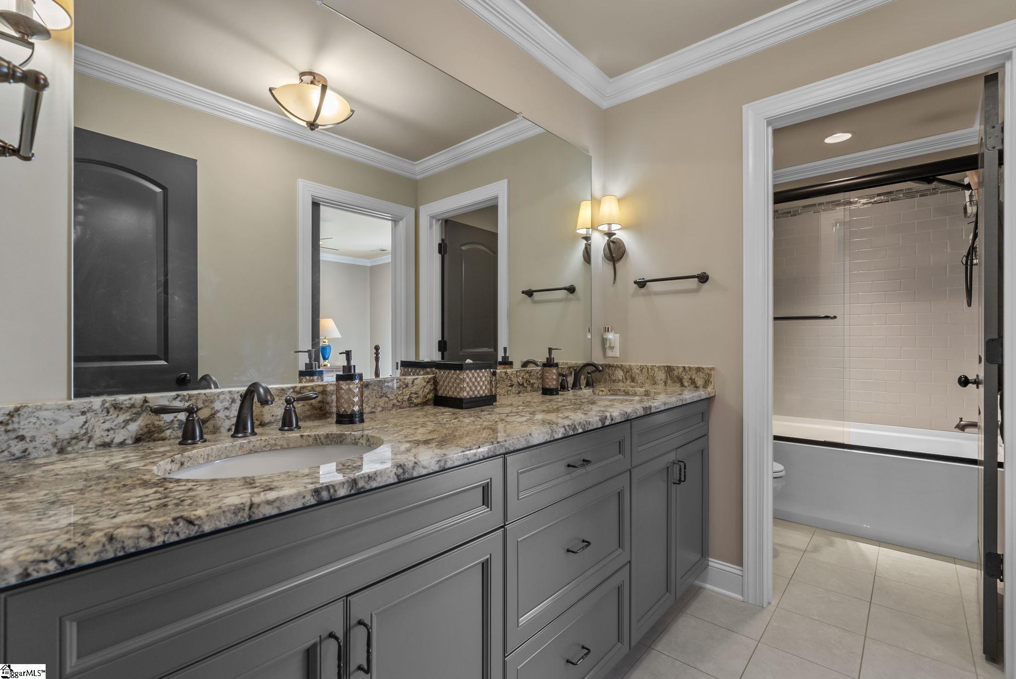 MLS #1571929 image #36