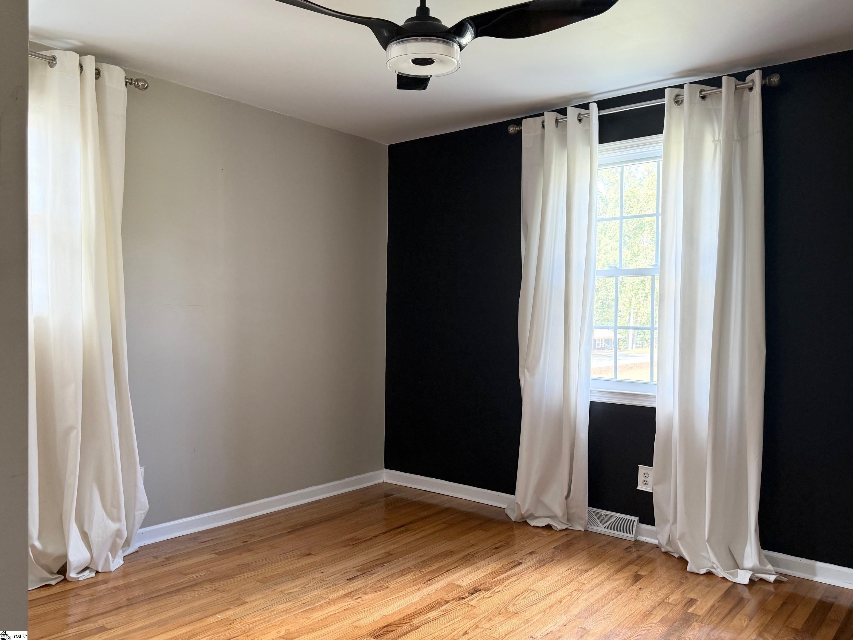 MLS #1571935 image #20