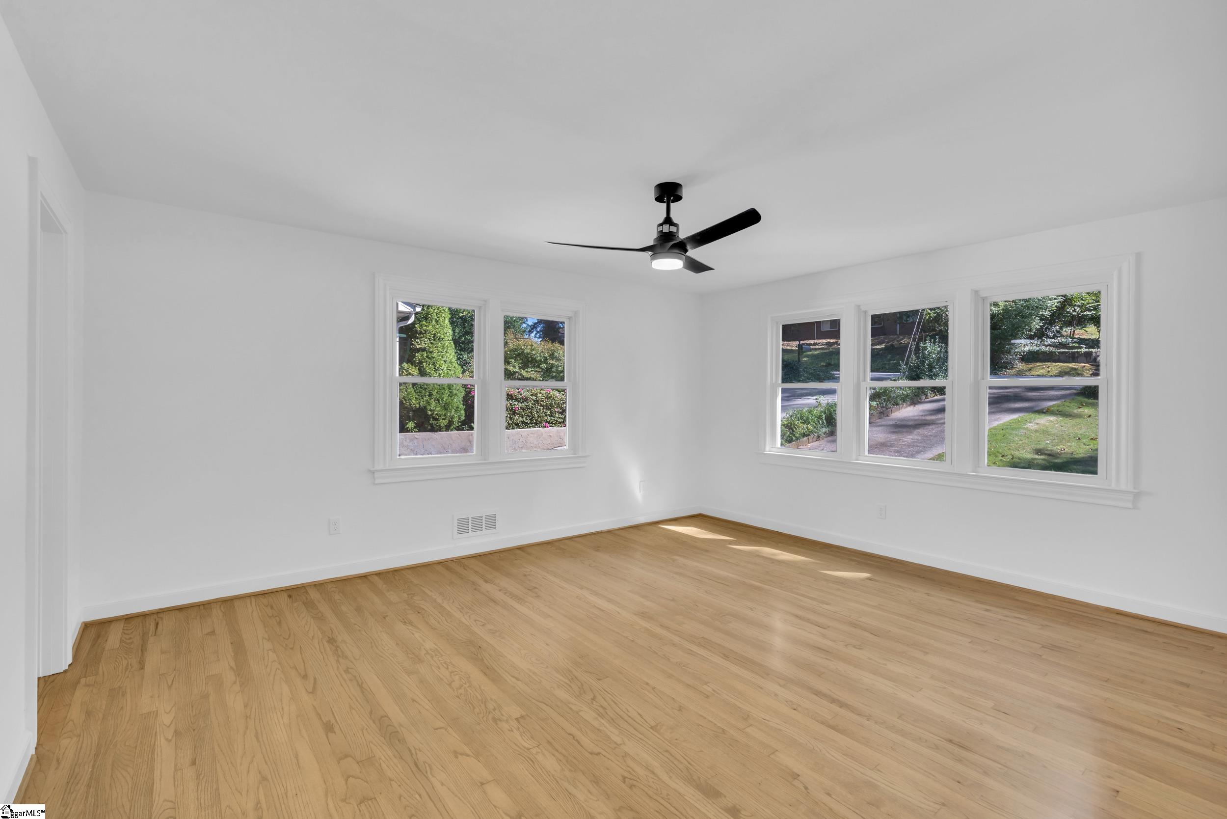 MLS #1571940 image #11