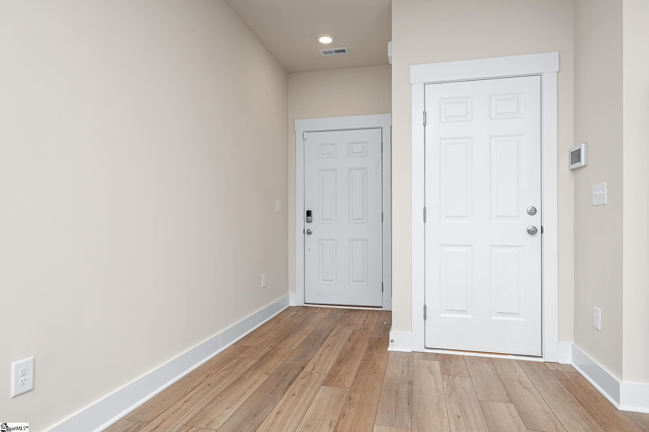 MLS #1571946 image #1