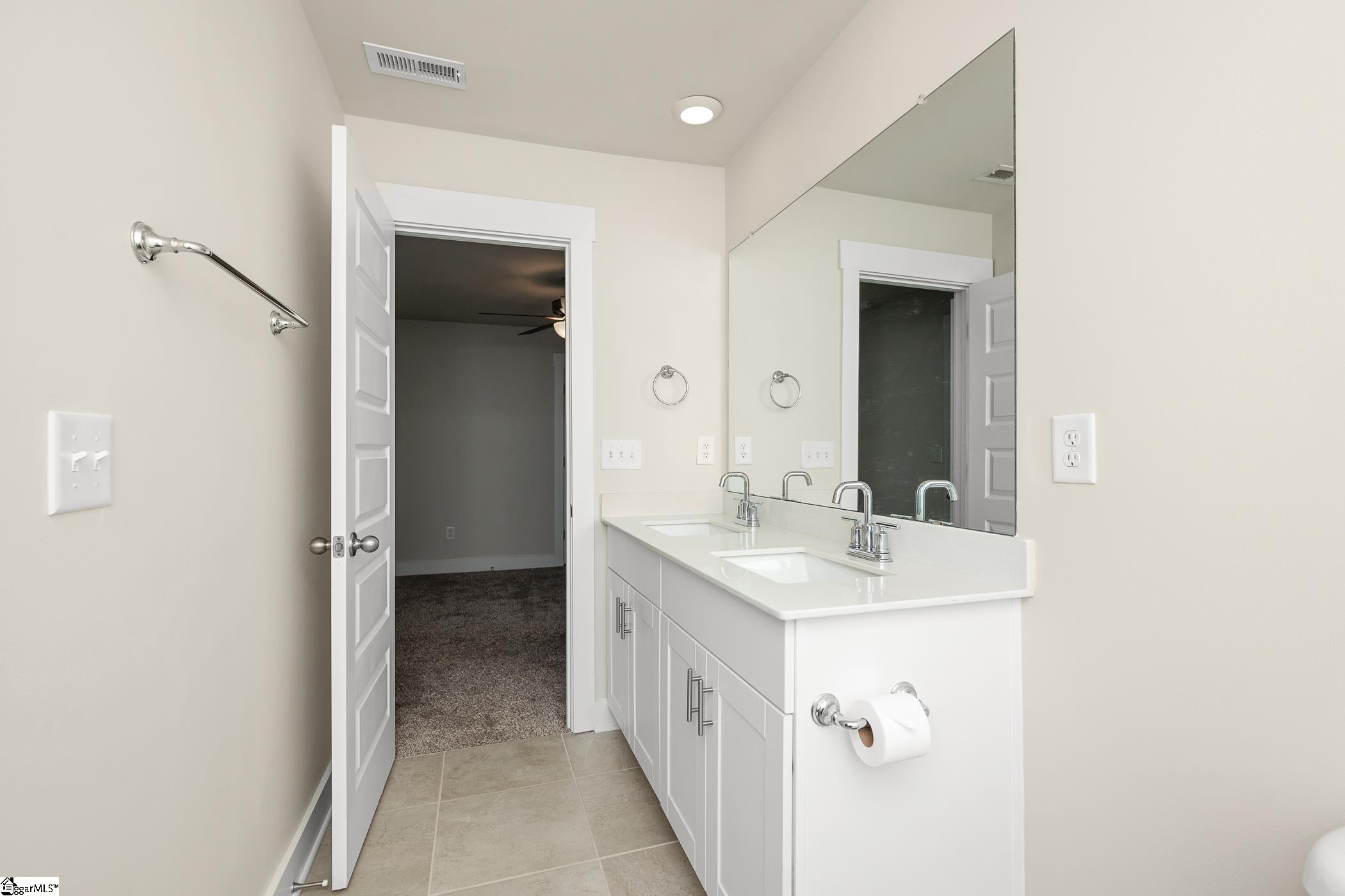 MLS #1571946 image #17