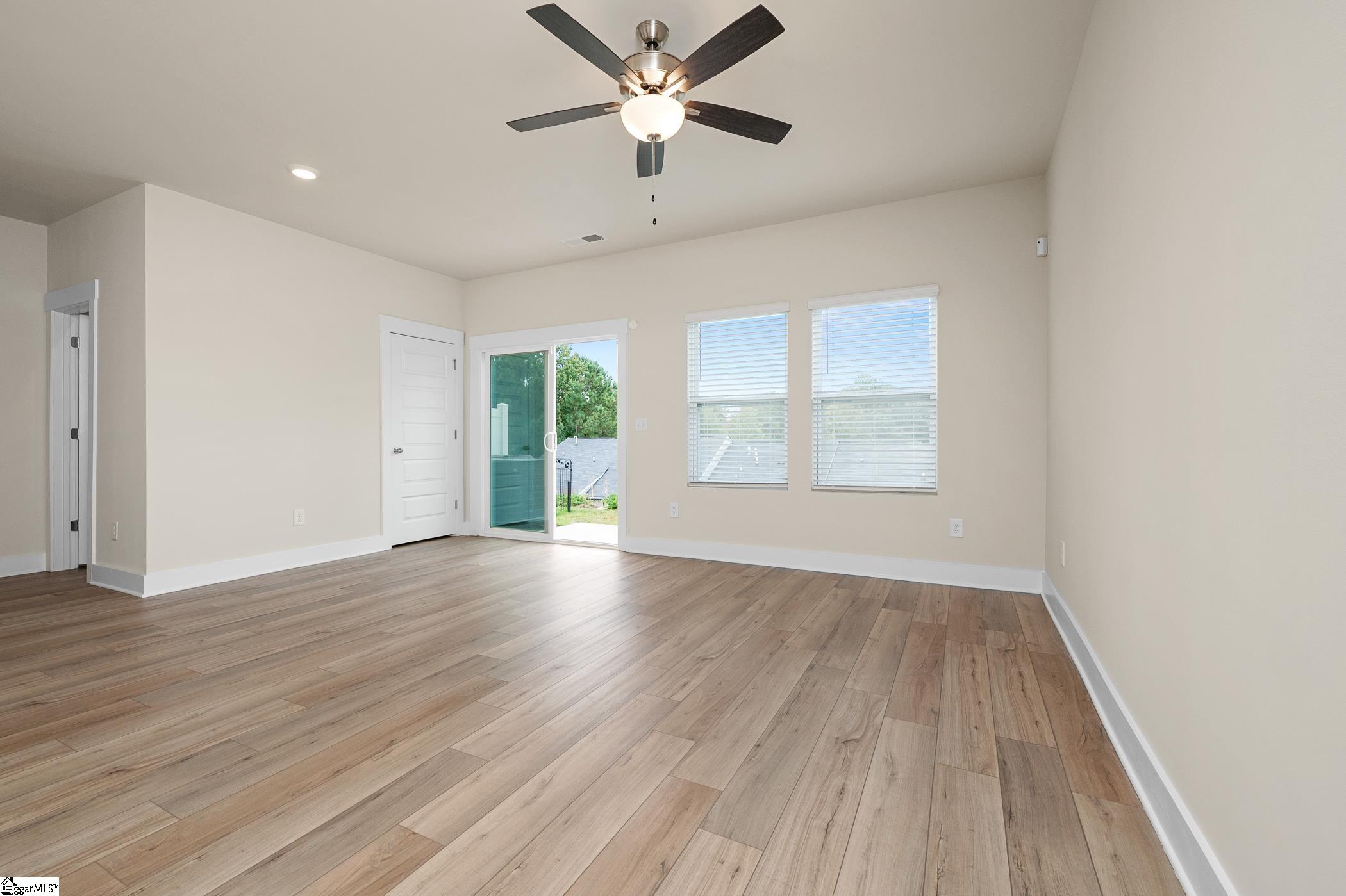 MLS #1571946 image #5