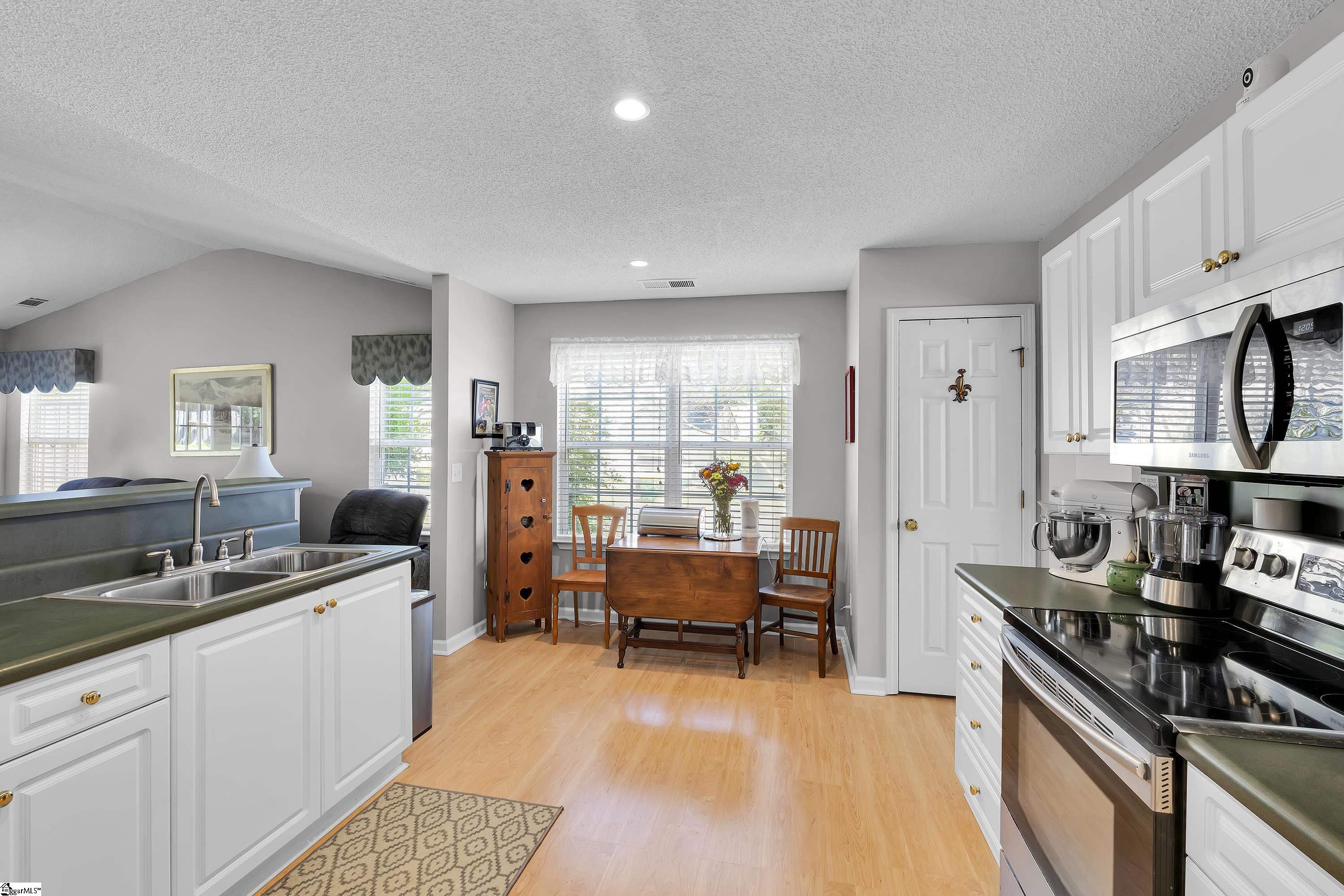 MLS #1571996 image #2