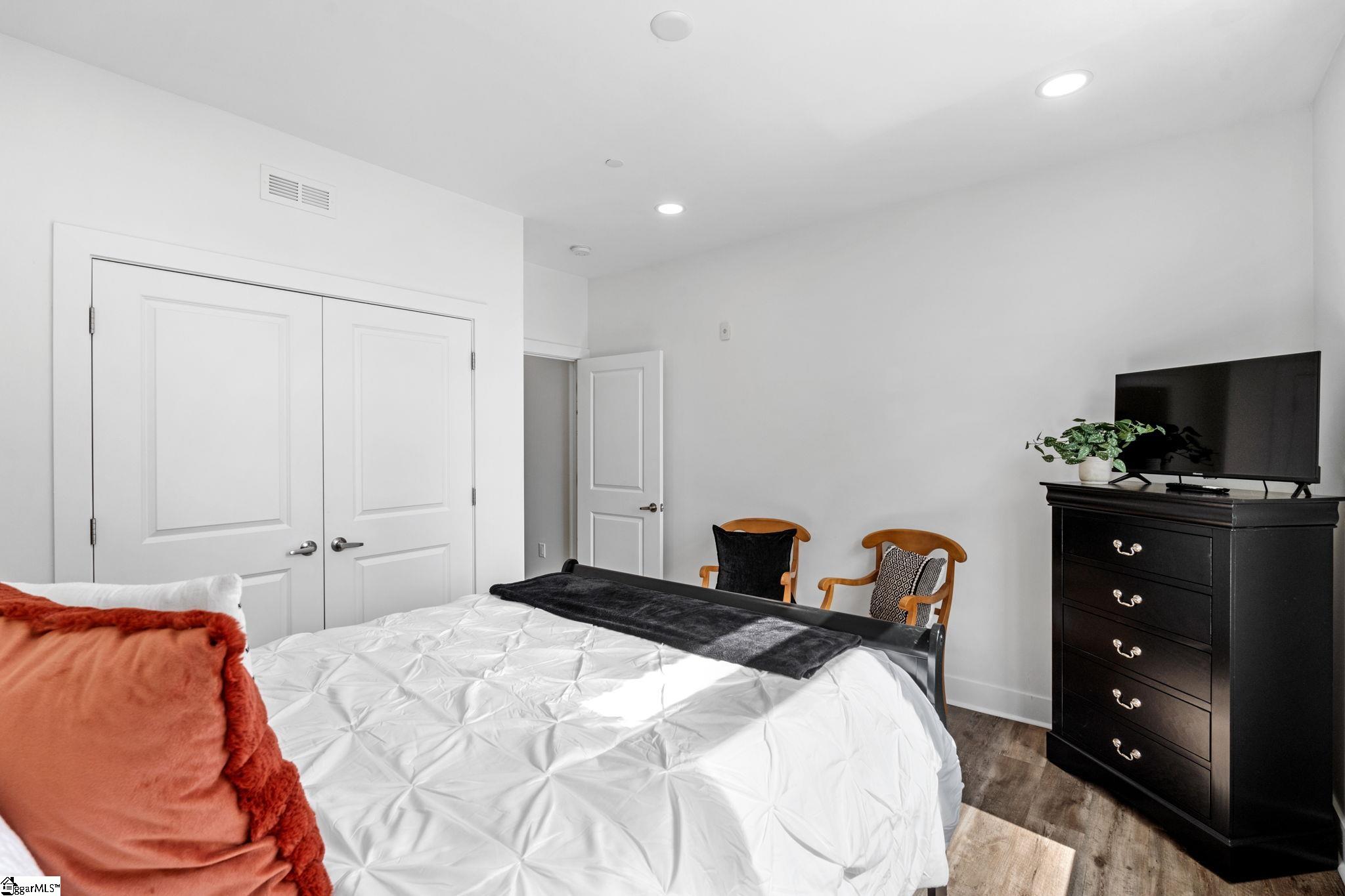 MLS #1559968 image #18