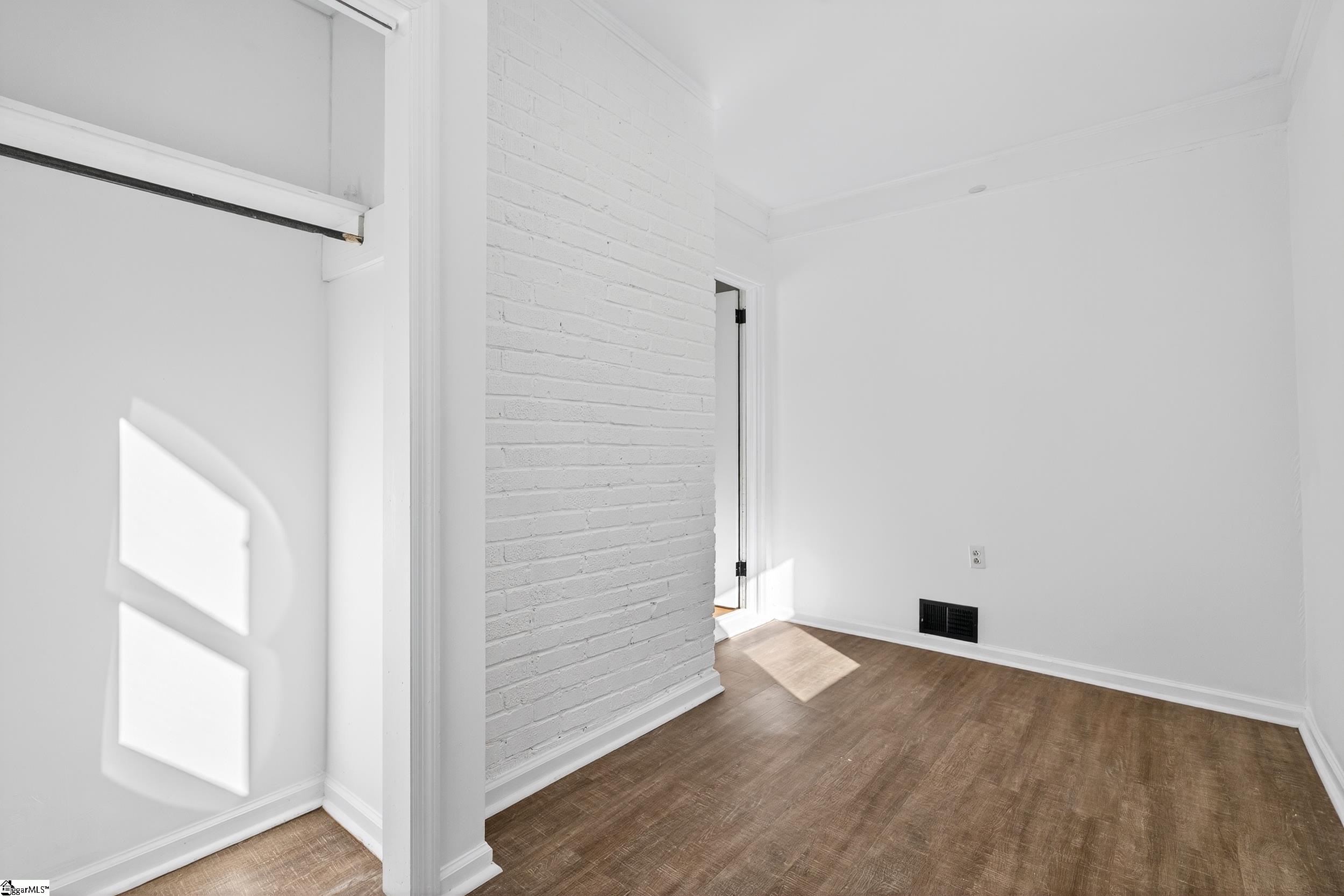 MLS #1572103 image #9