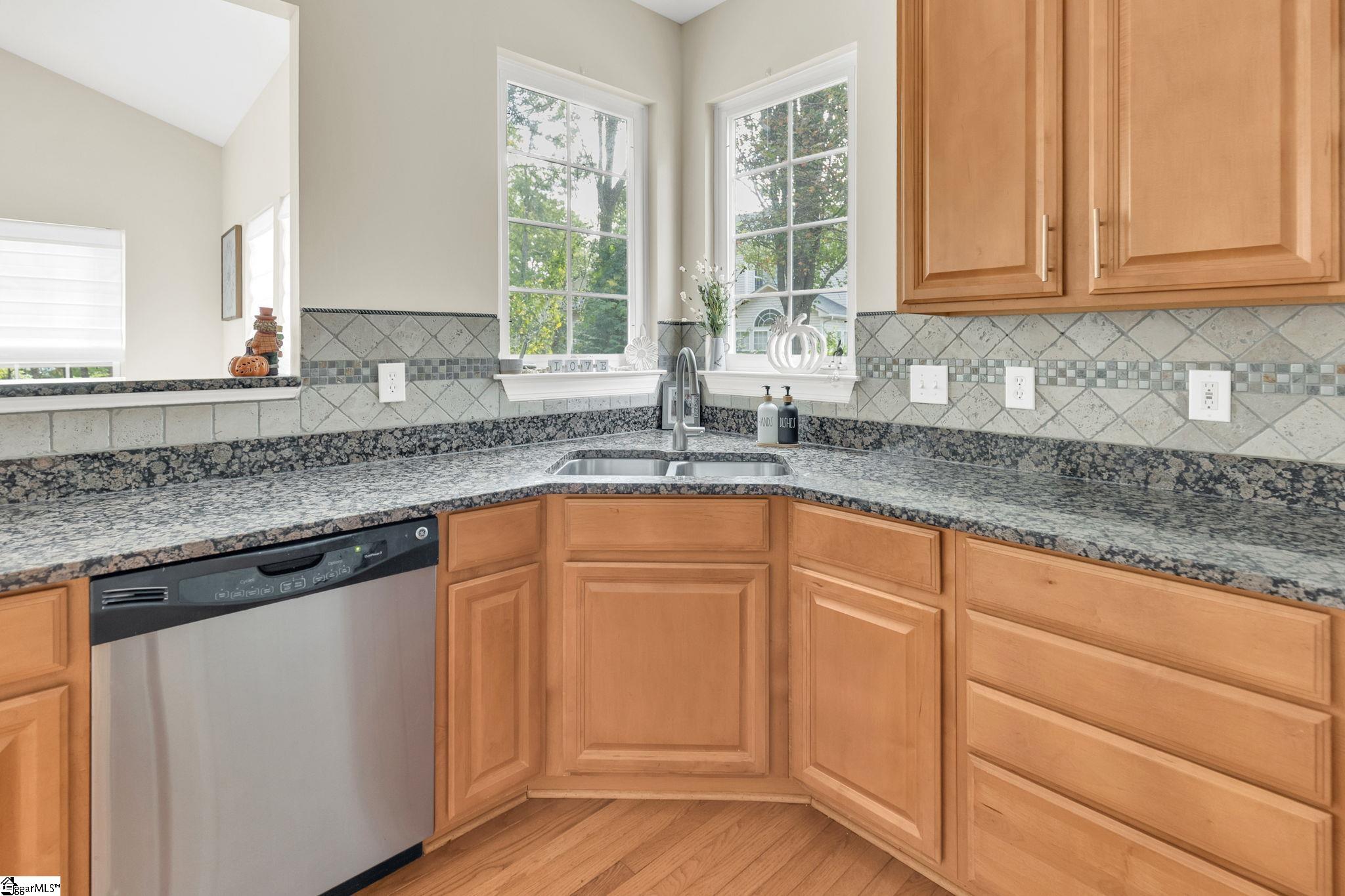 MLS #1572156 image #10