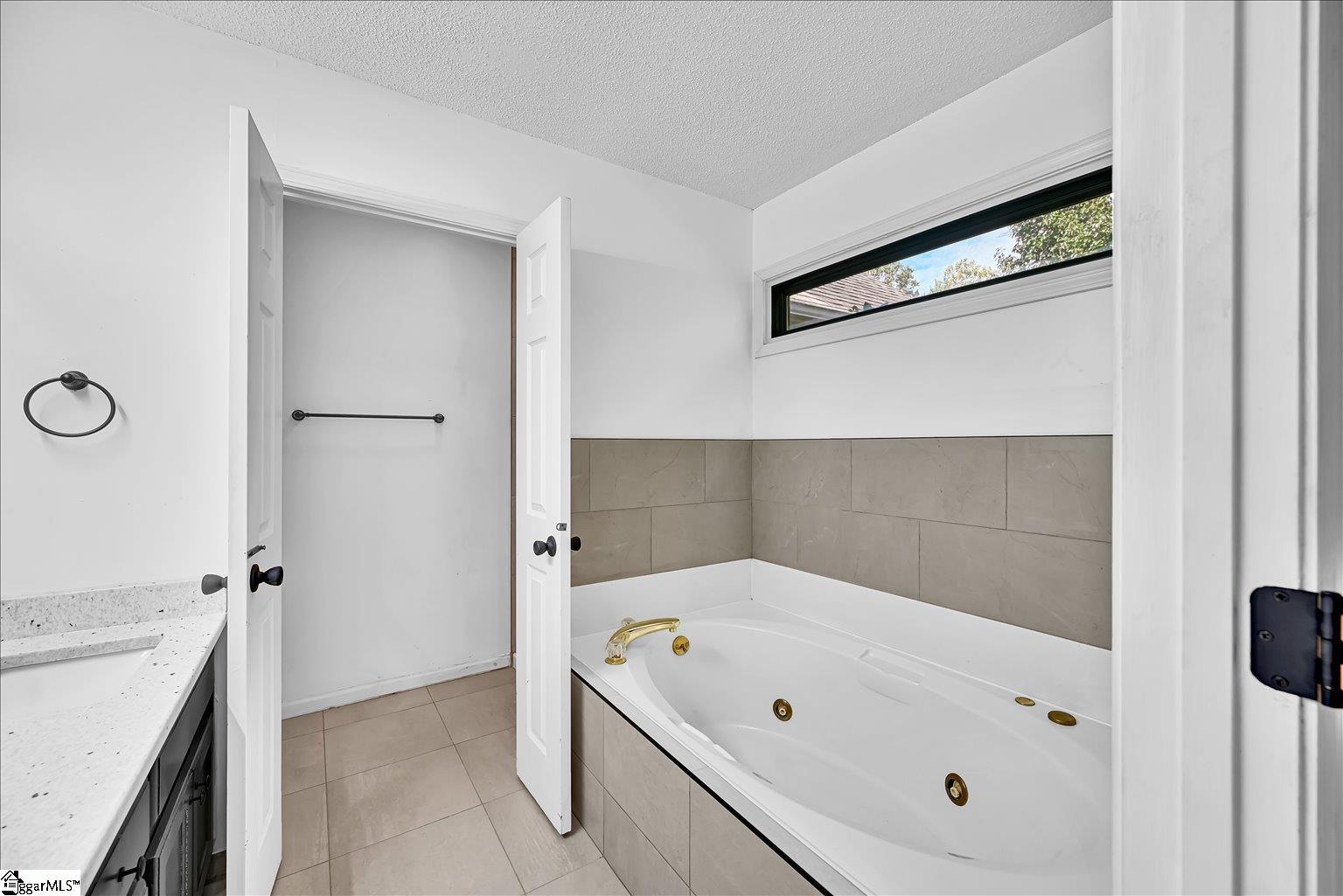 MLS #1572159 image #15