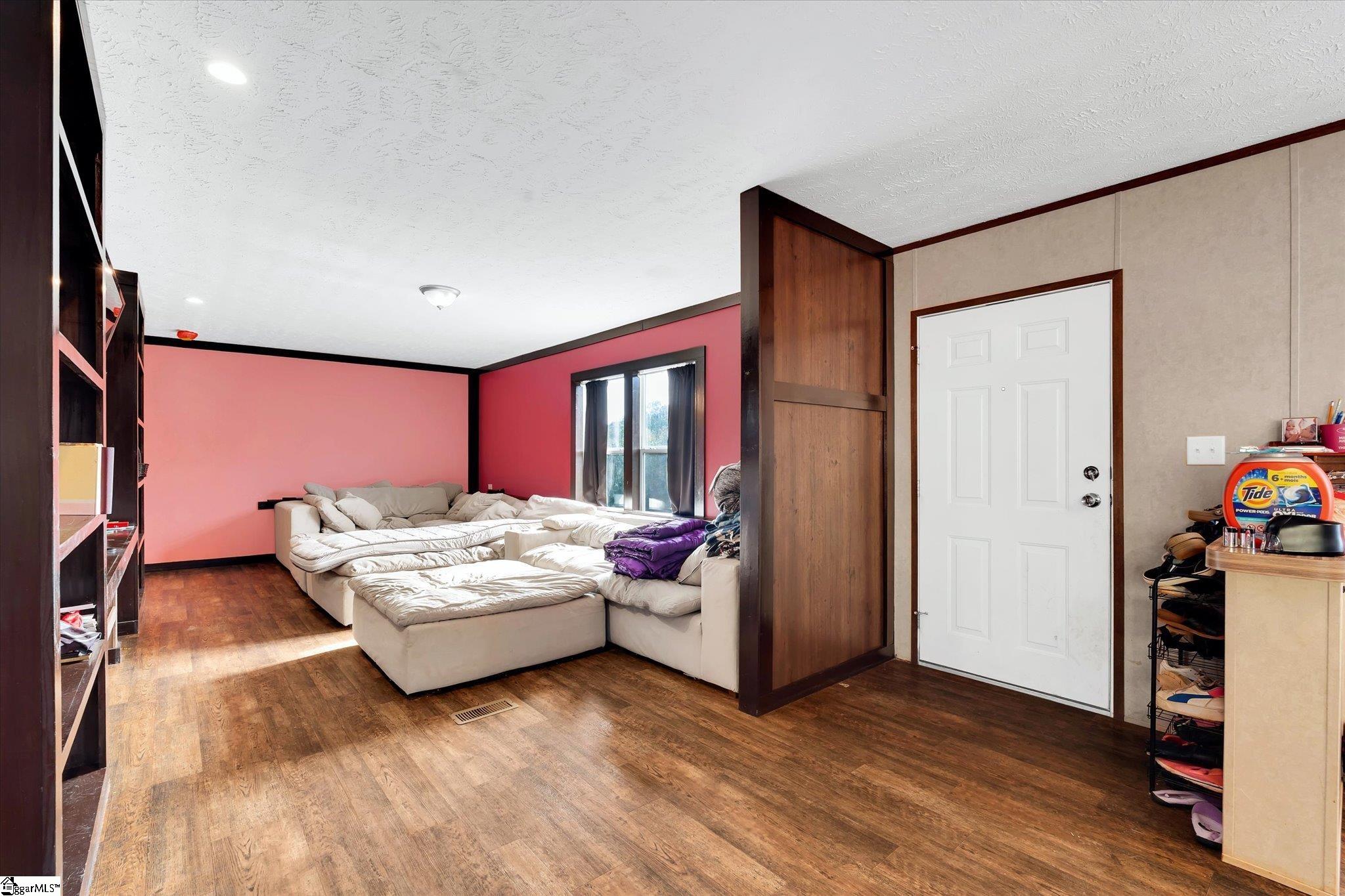 MLS #1572191 image #1