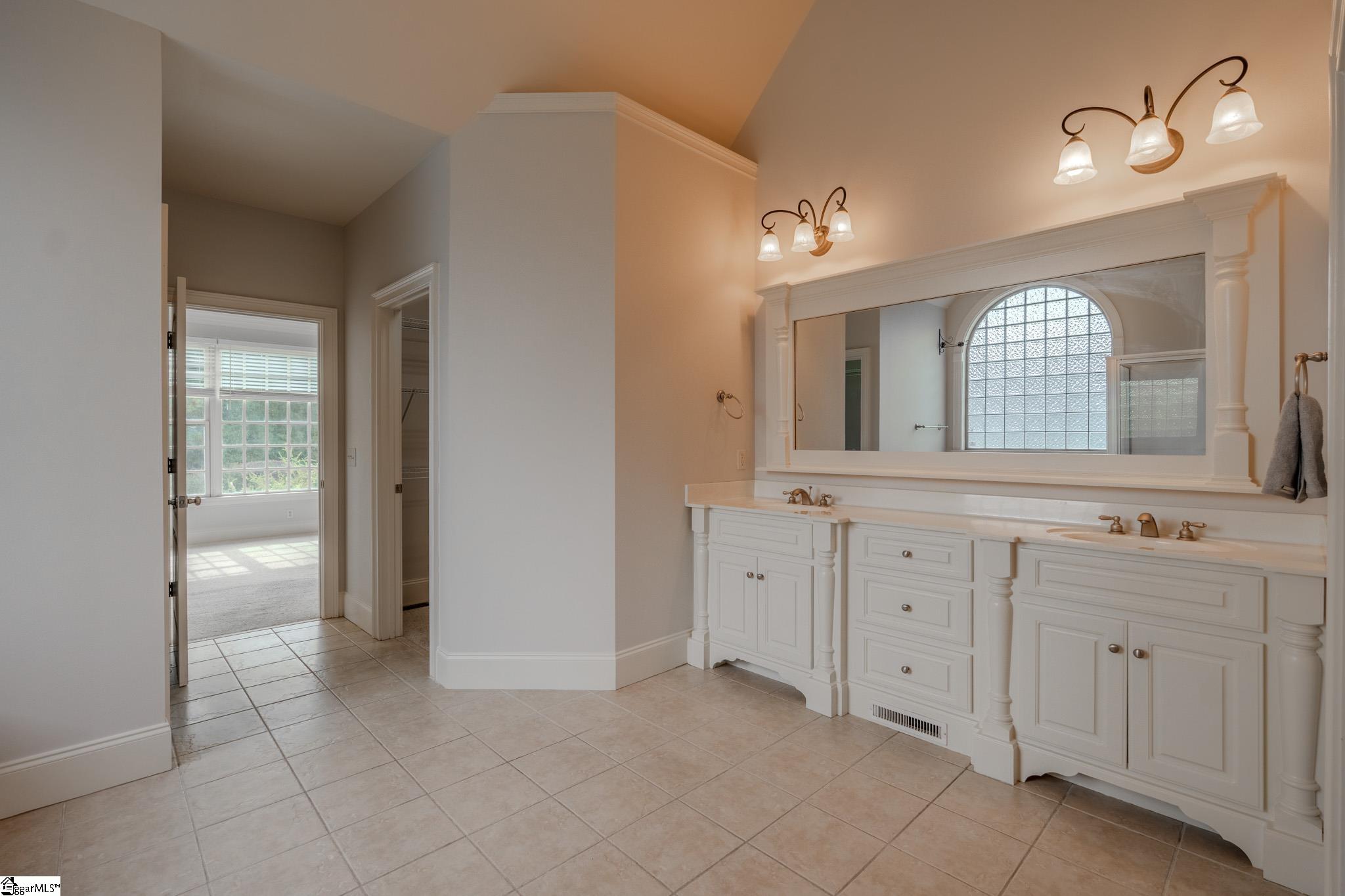 MLS #1572194 image #13