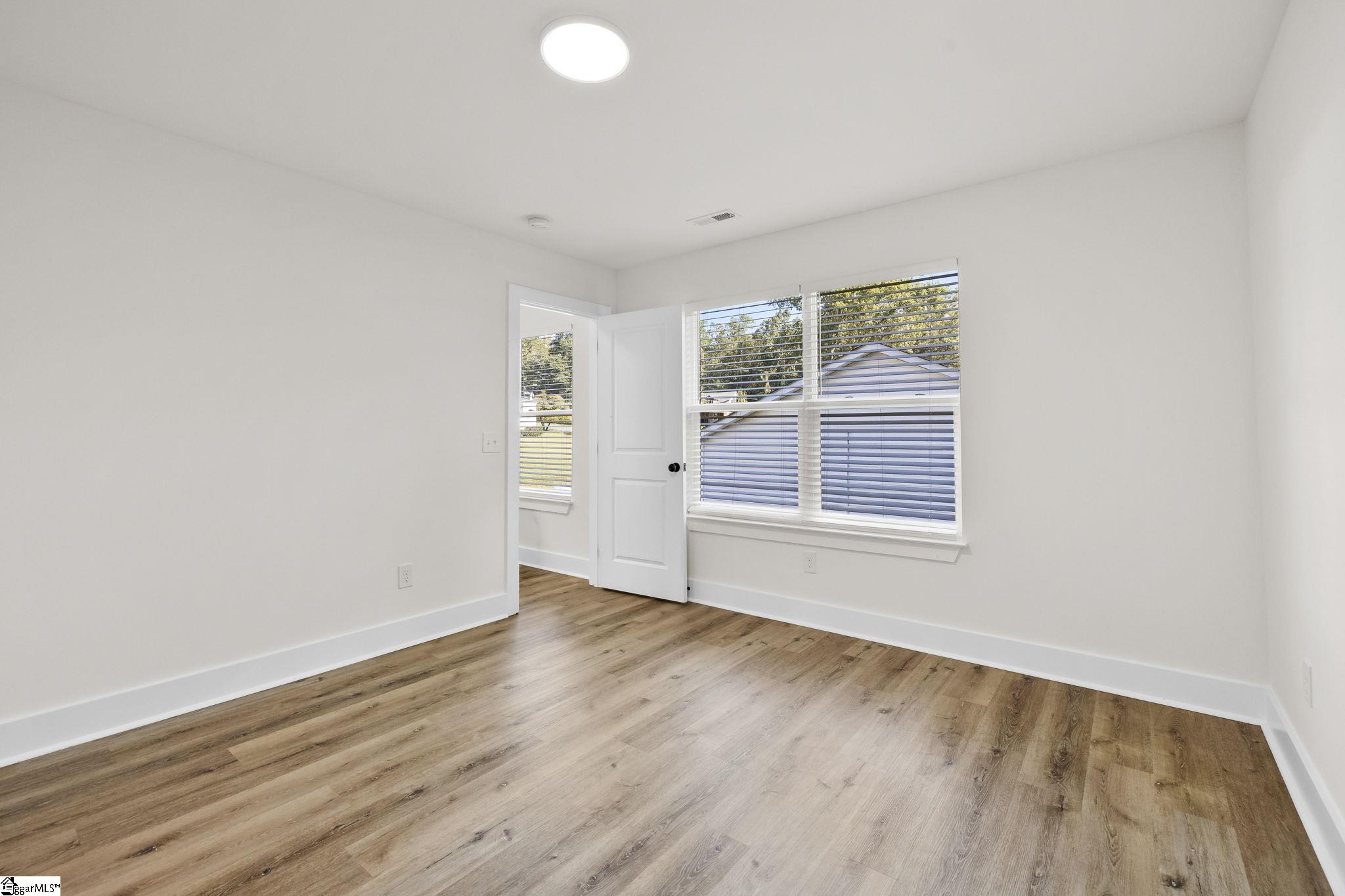 MLS #1572284 image #23