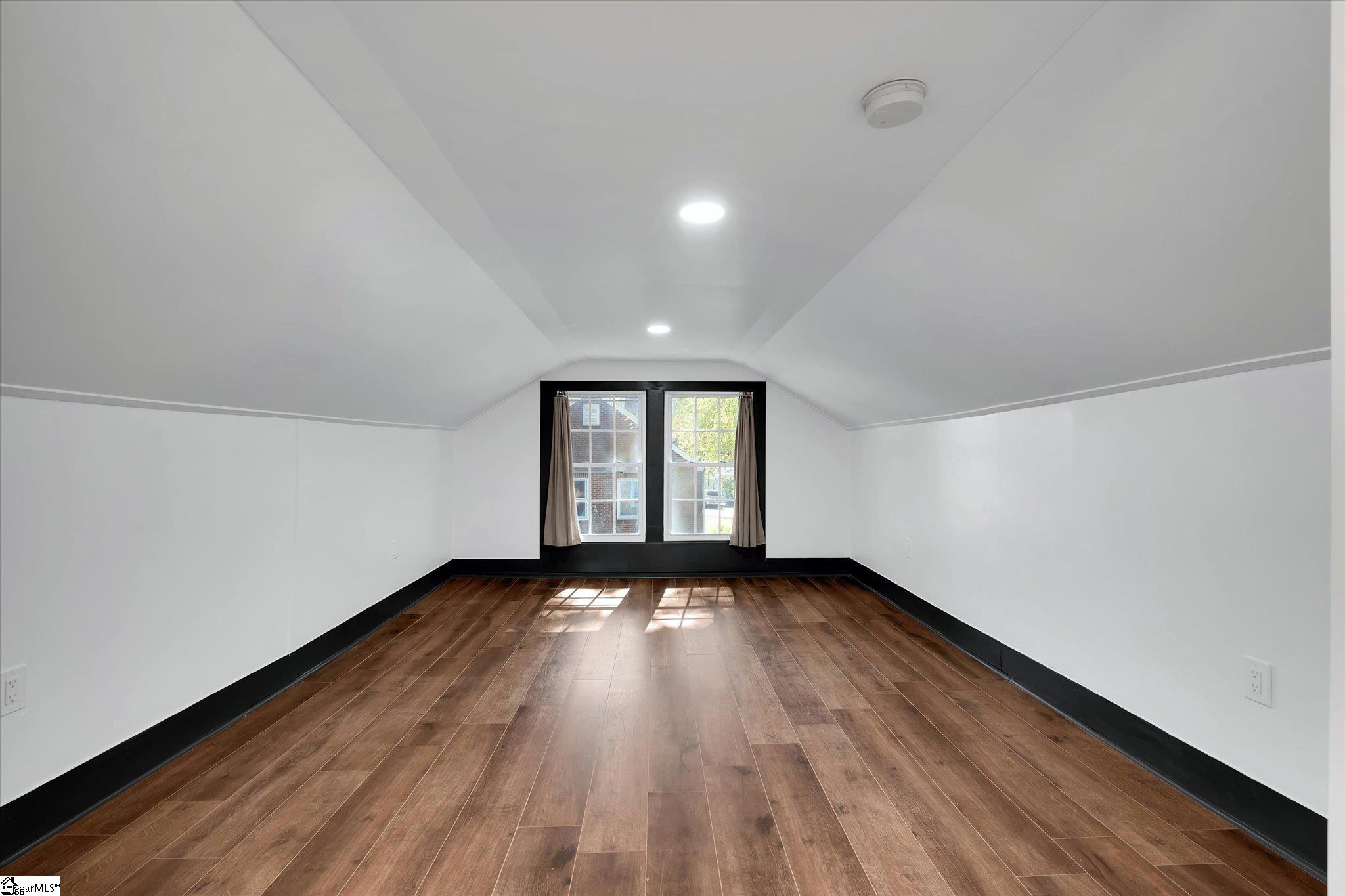 MLS #1572438 image #21