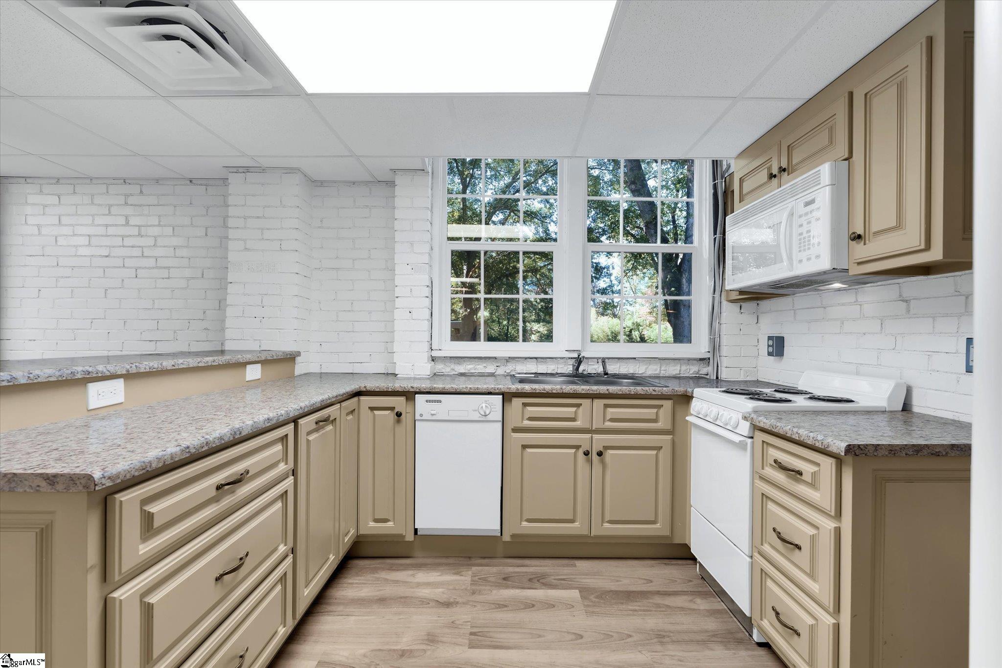 MLS #1572438 image #29