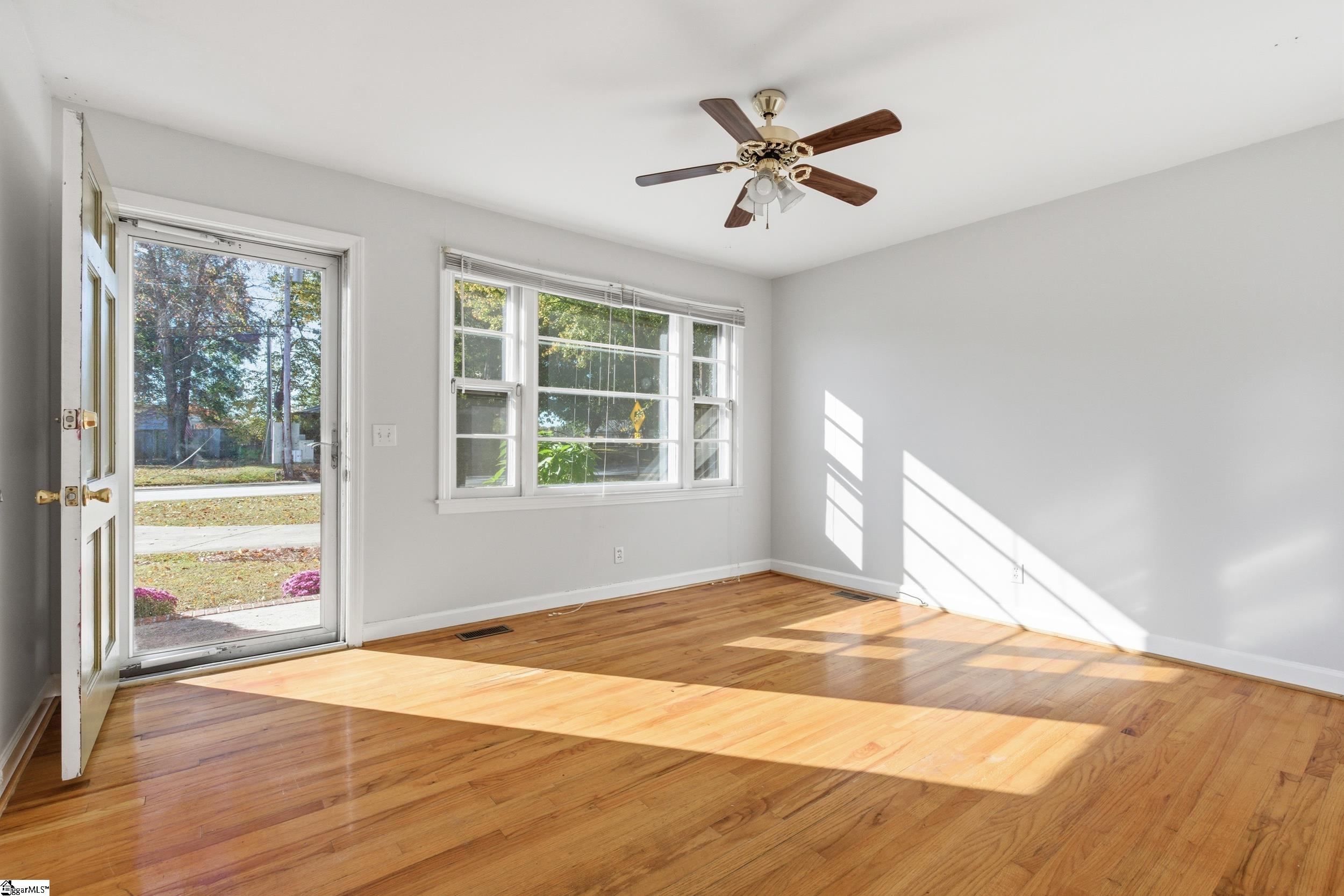 MLS #1572711 image #5