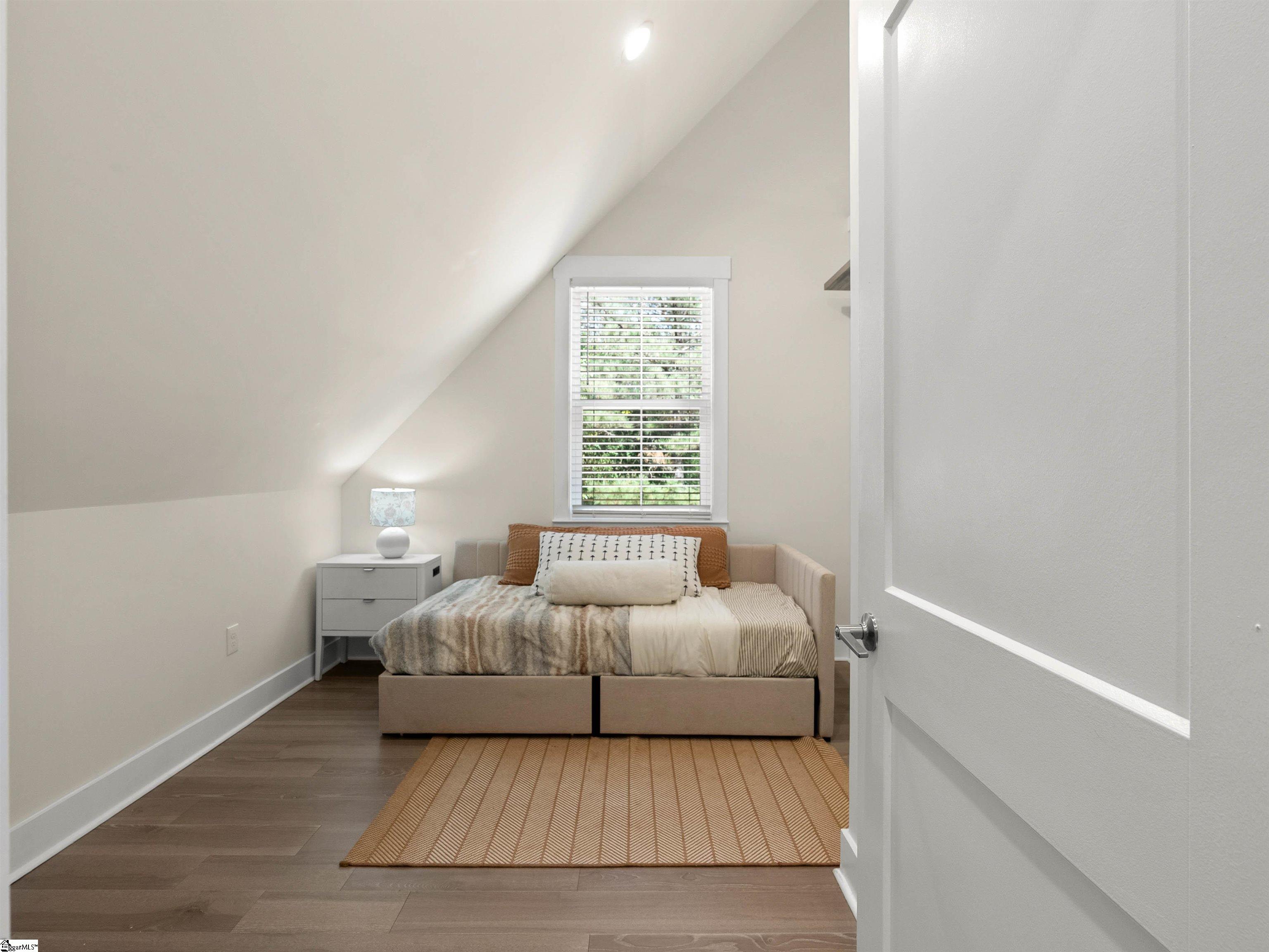 MLS #1572773 image #32