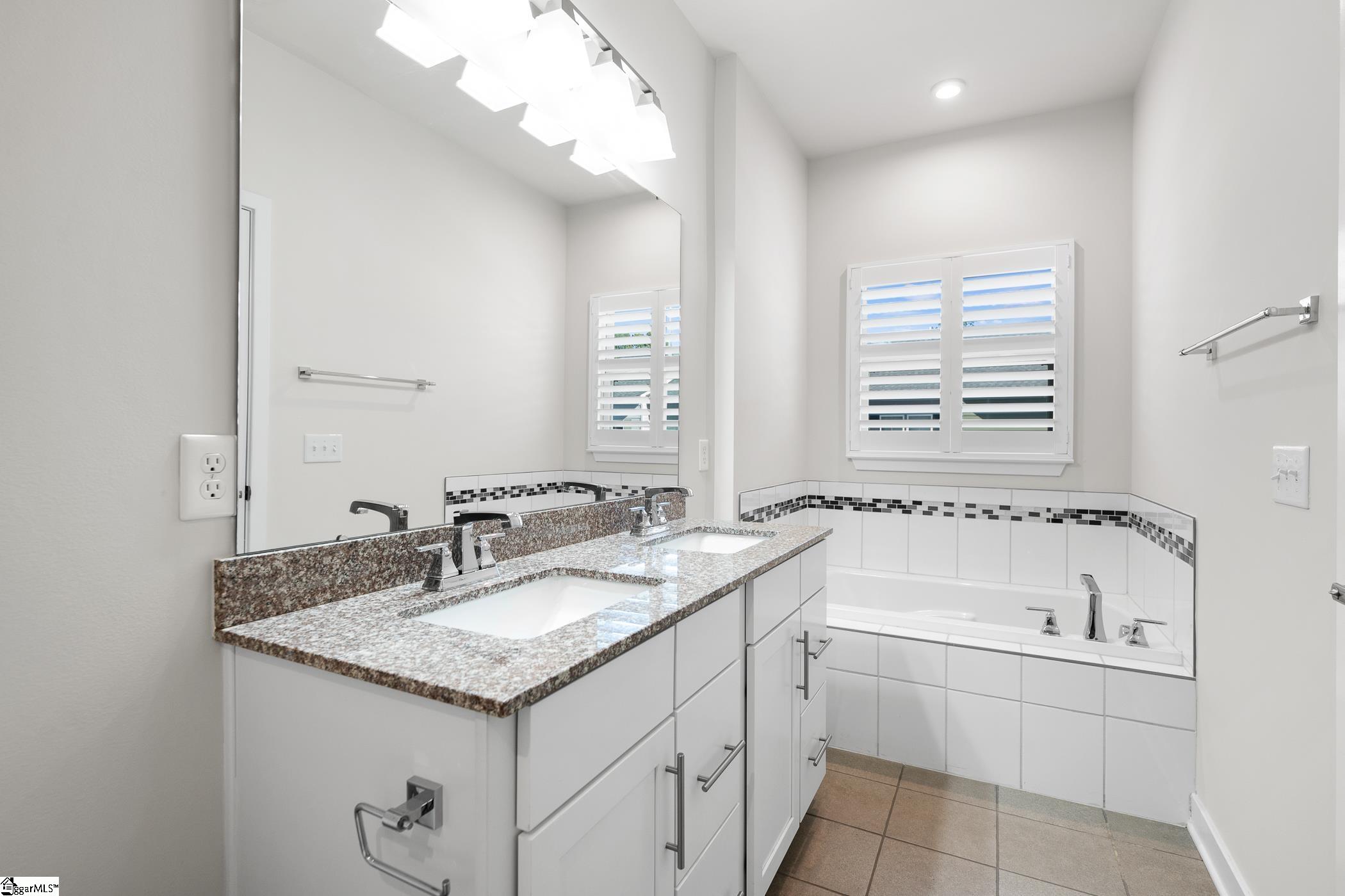 MLS #1572790 image #18