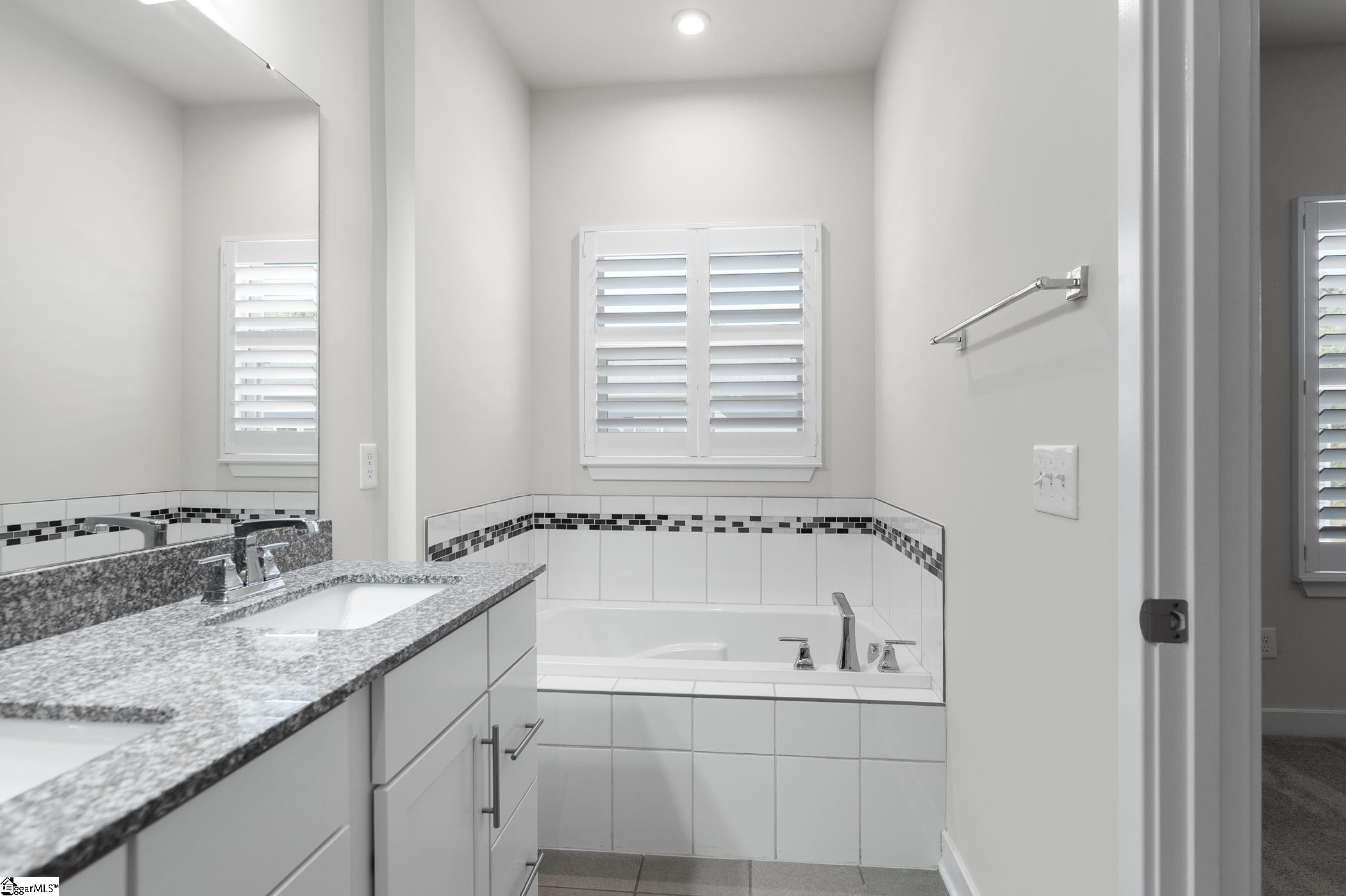 MLS #1572790 image #19