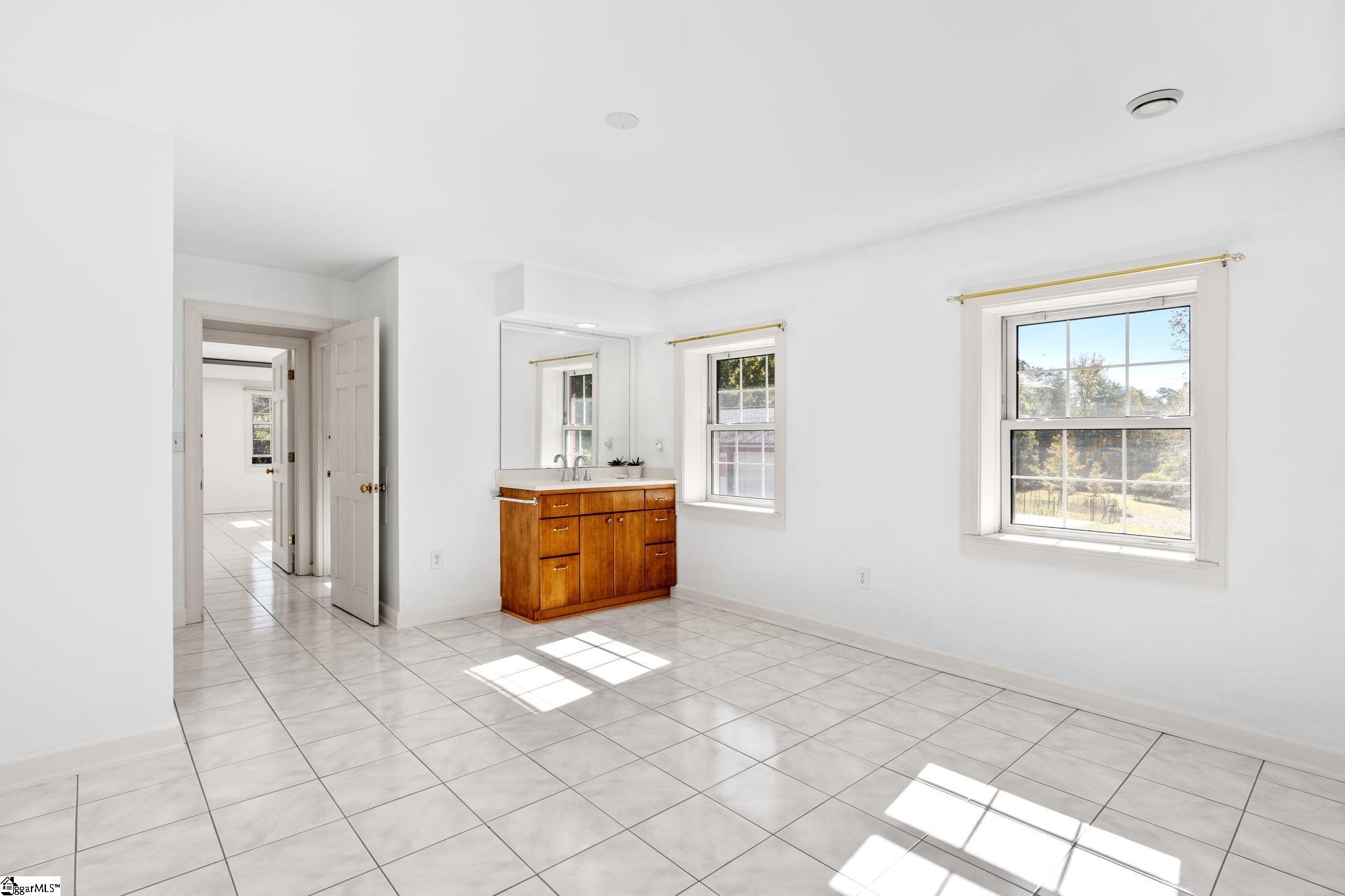 MLS #1572820 image #22