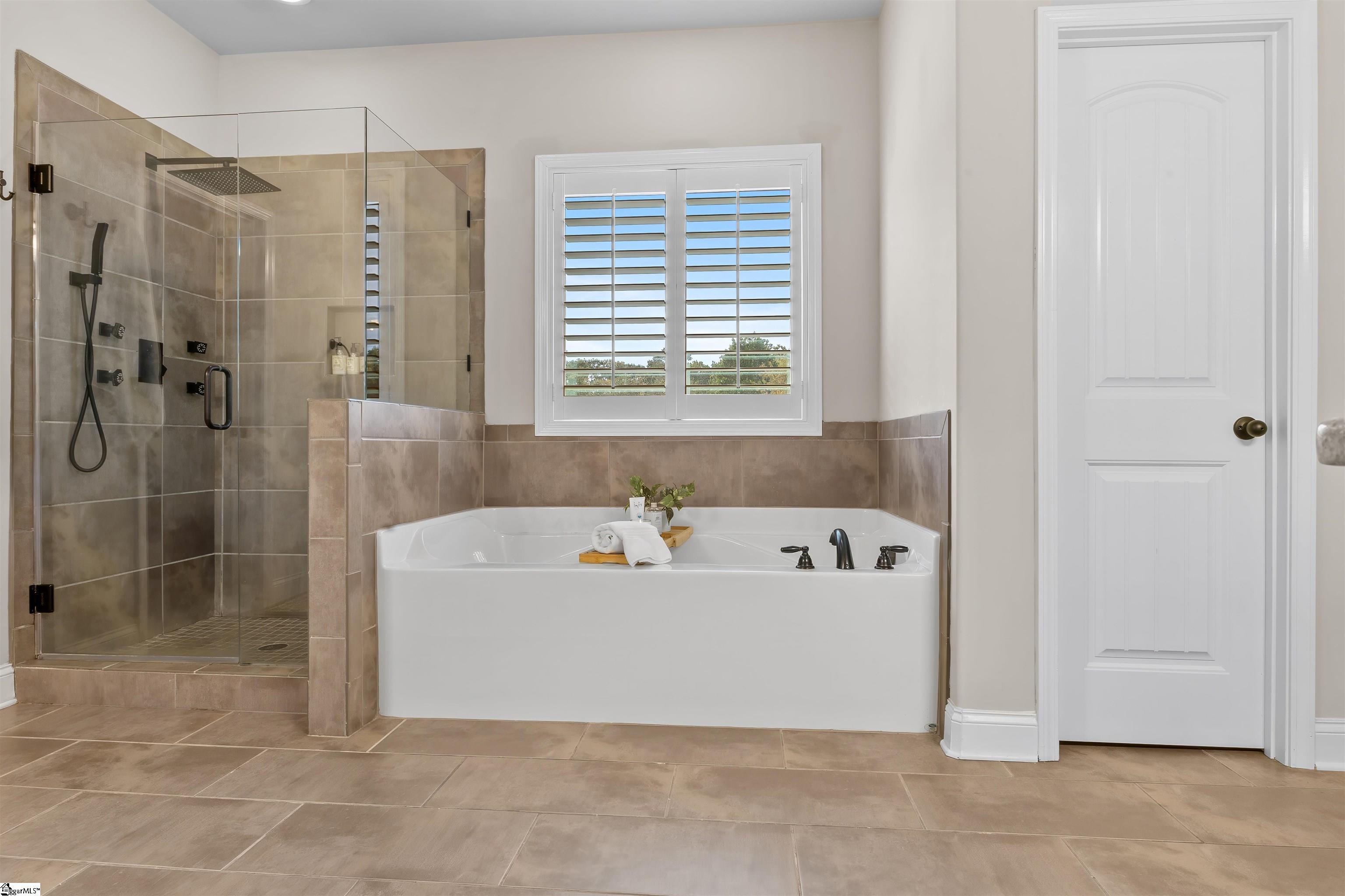 MLS #1572829 image #25