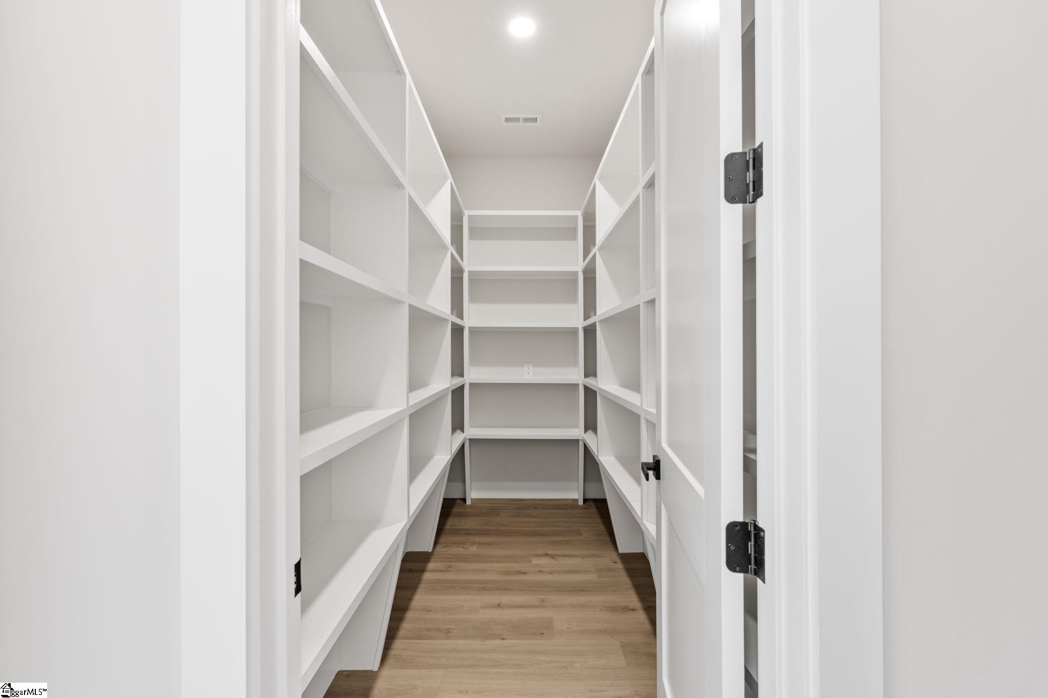 MLS #1572832 image #18