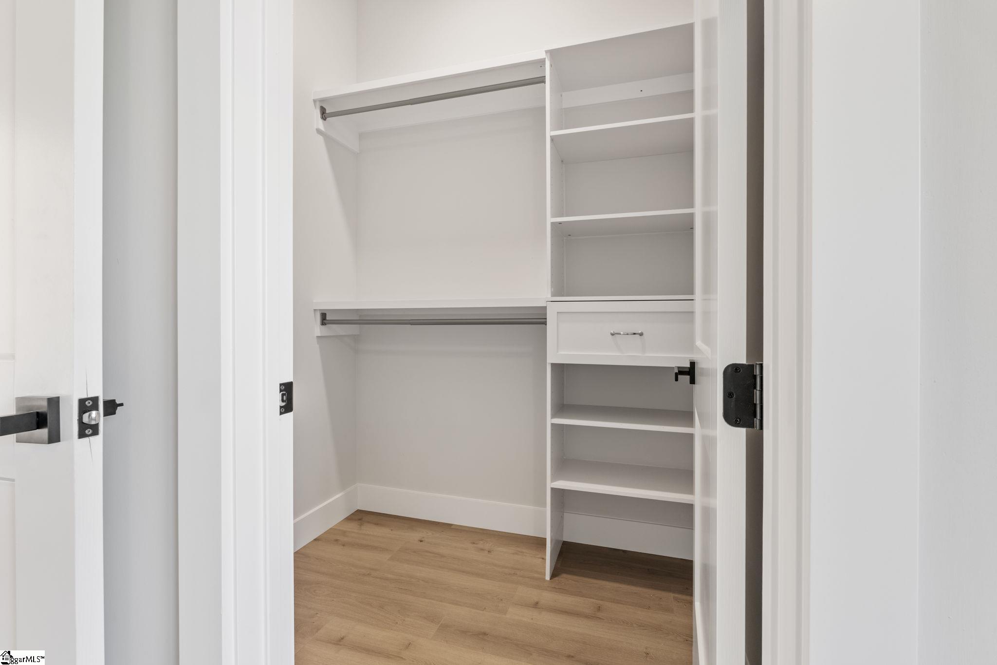 MLS #1572832 image #31