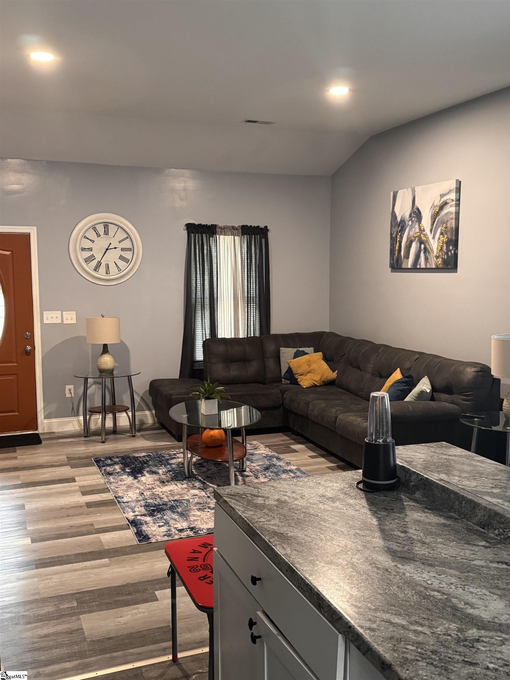 MLS #1572916 image #1