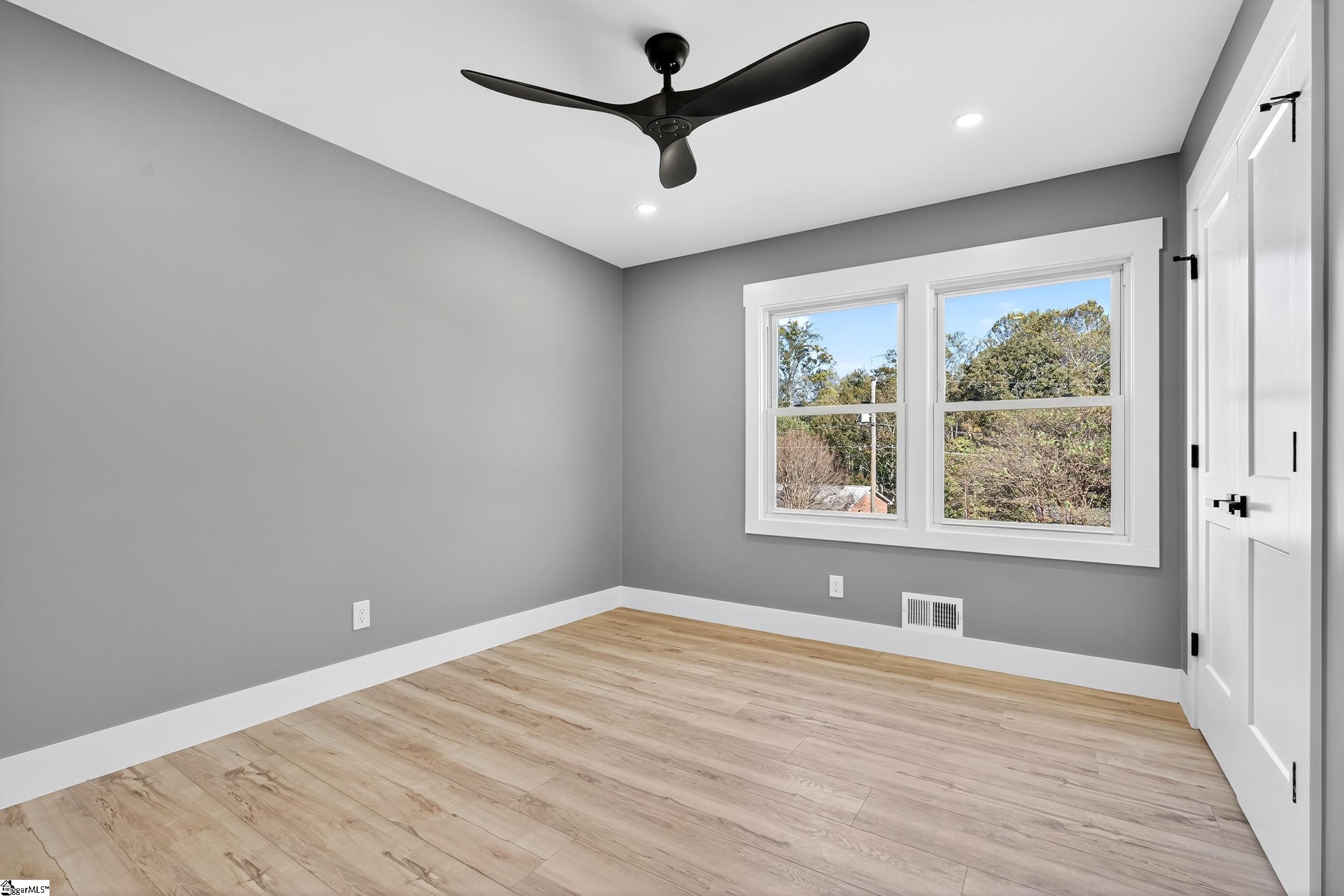 MLS #1572949 image #16