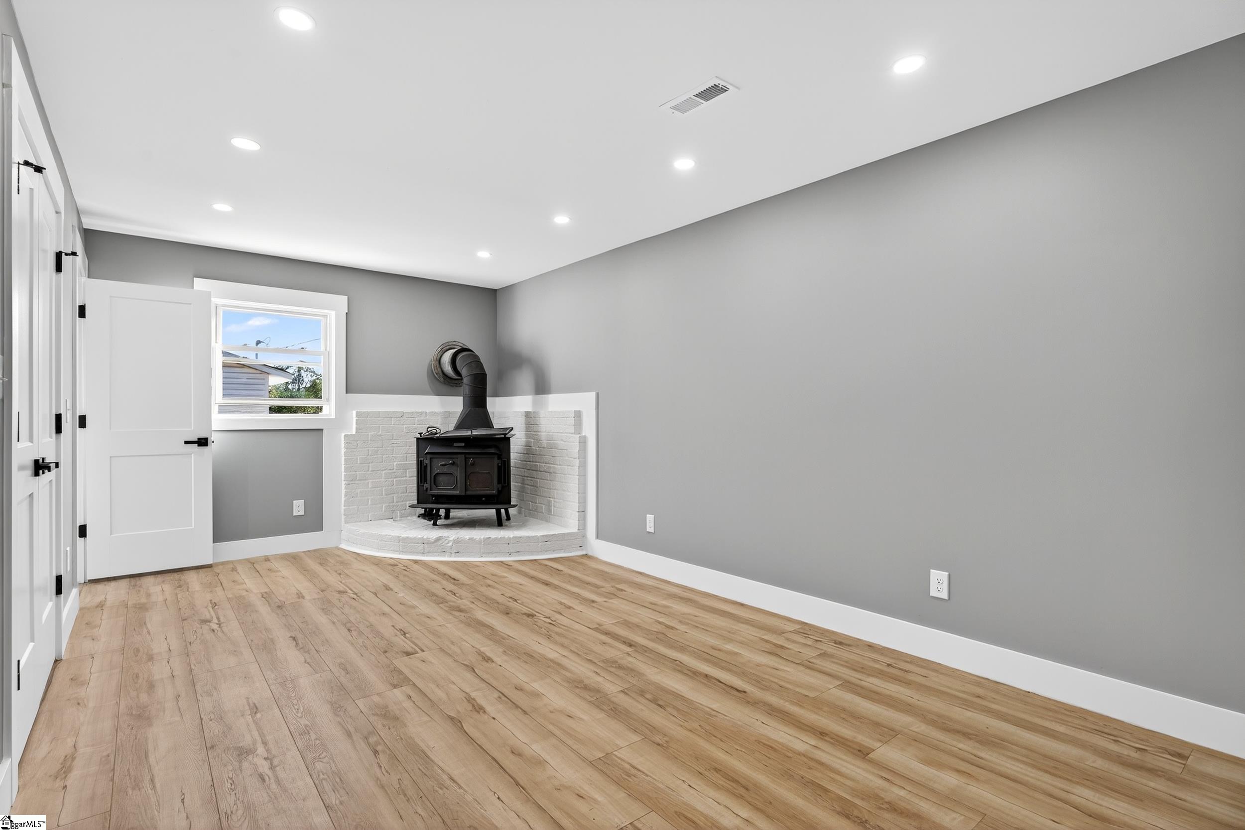 MLS #1572949 image #25