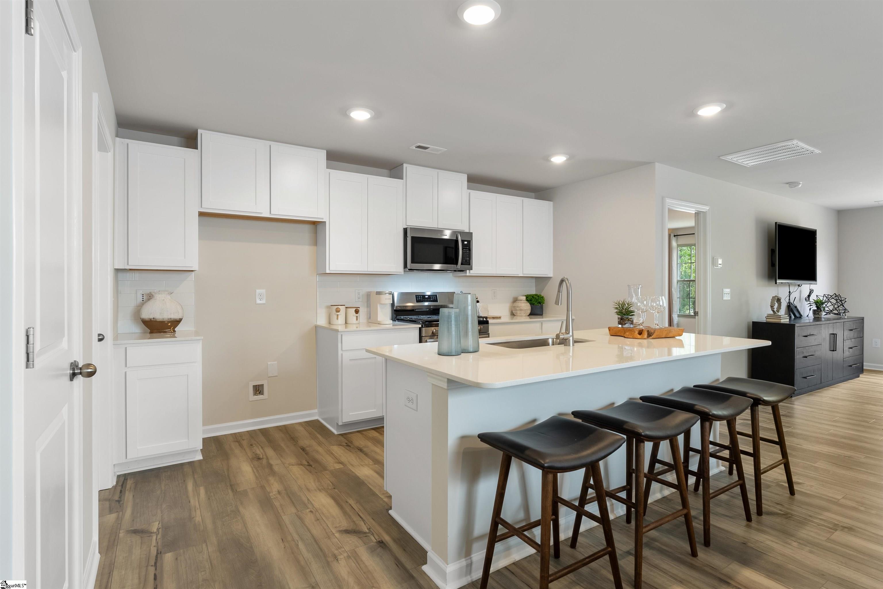 MLS #1572965 image #2