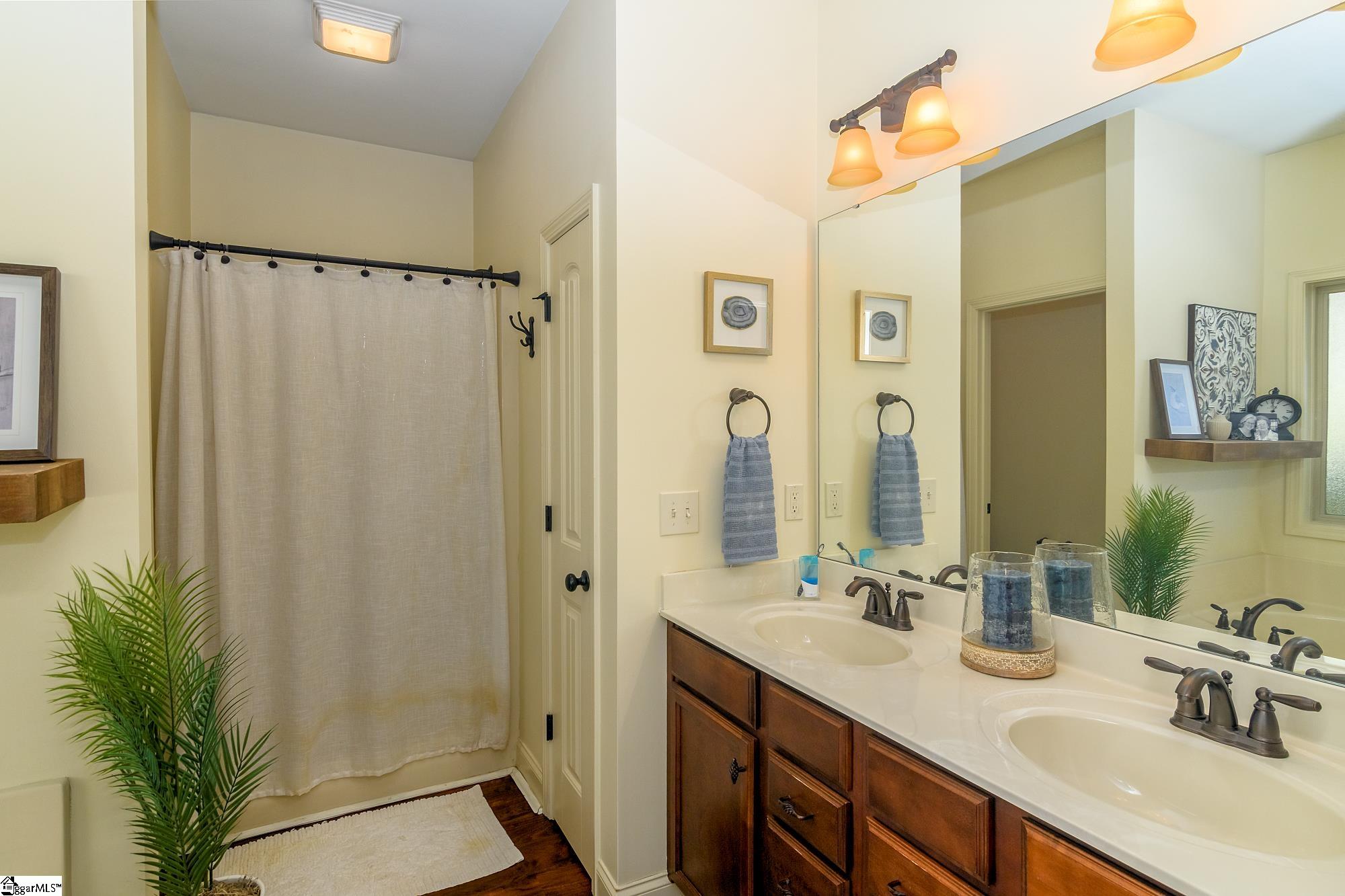 MLS #1573115 image #26