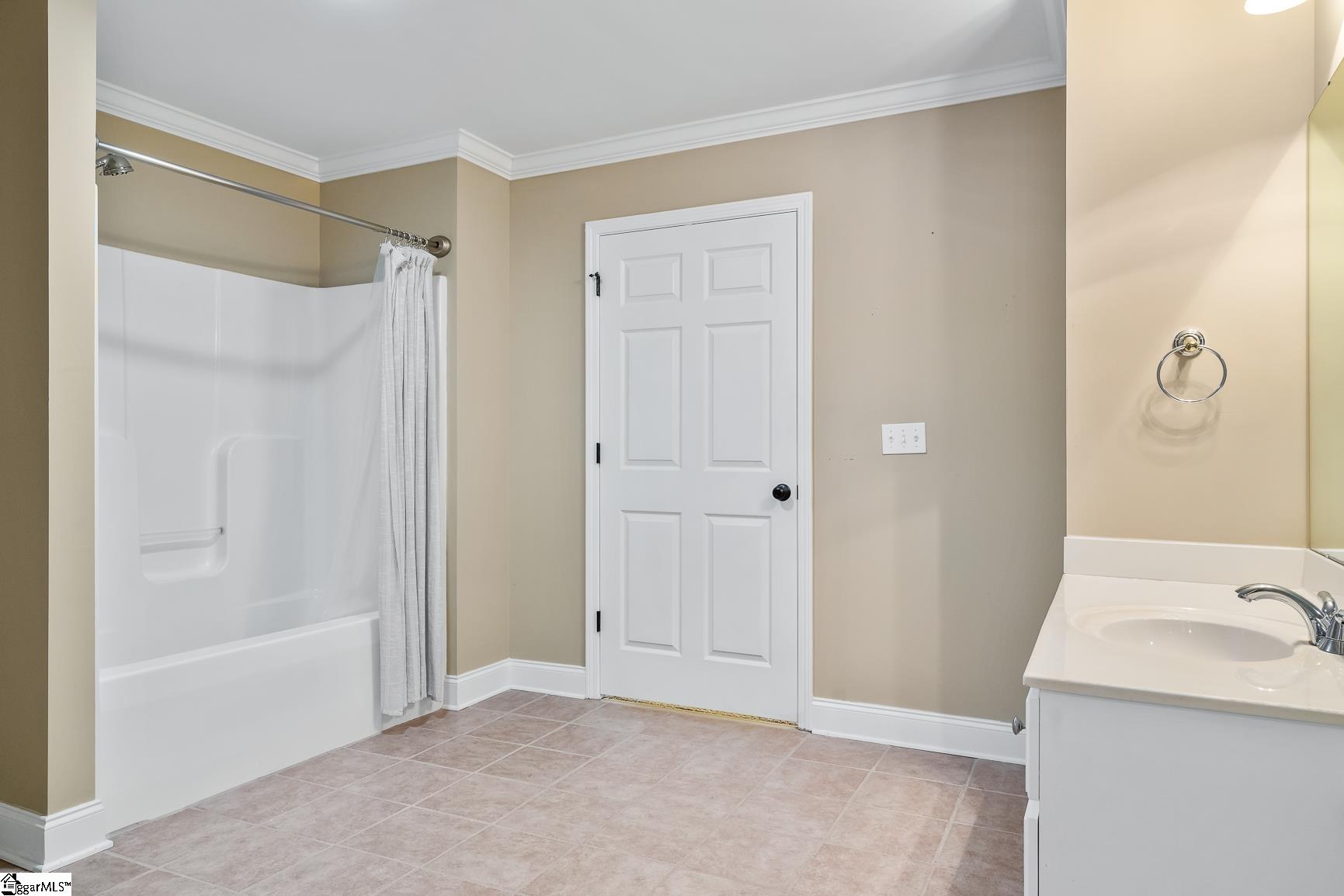 MLS #1573146 image #33