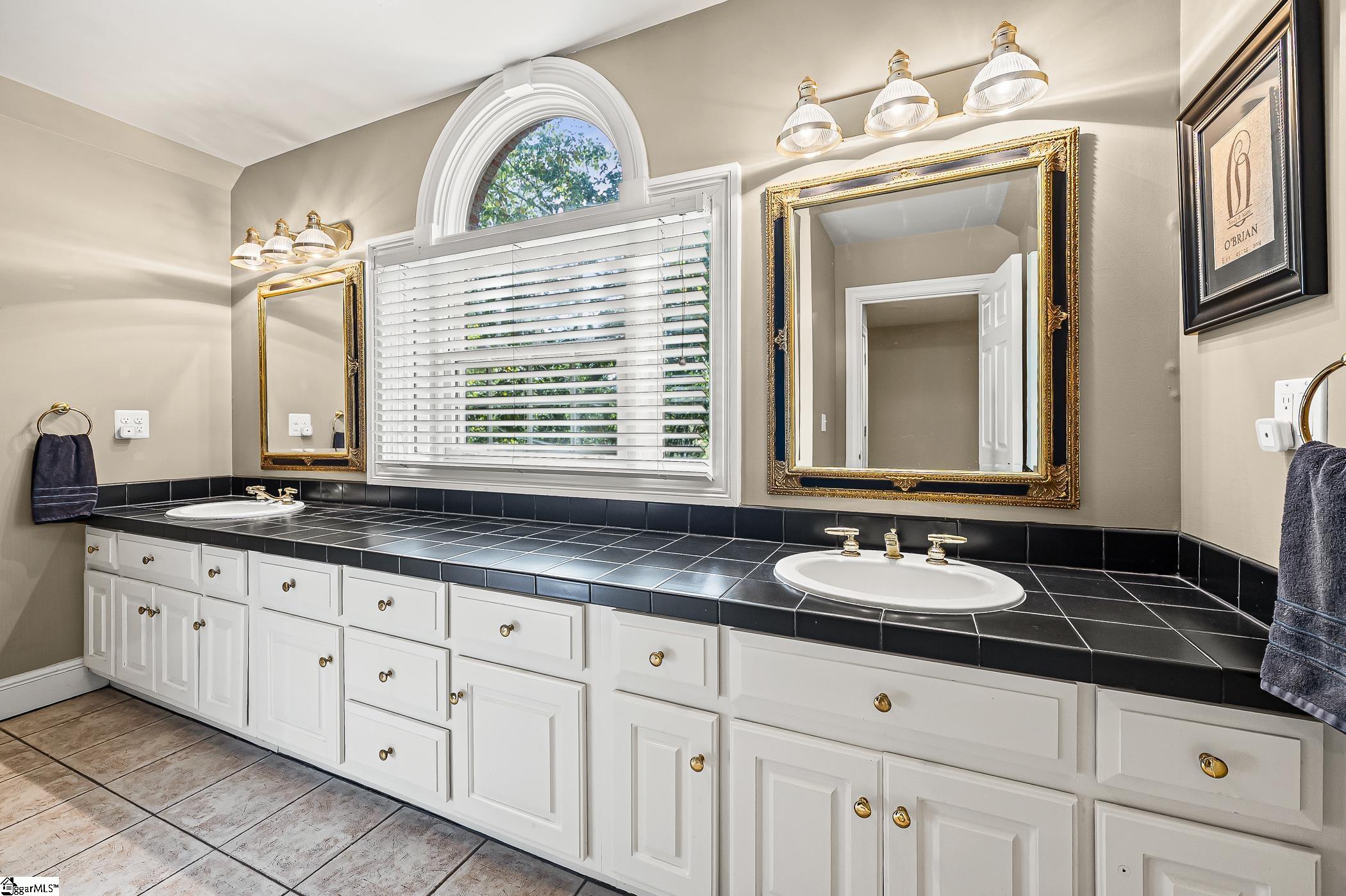 MLS #1573178 image #35