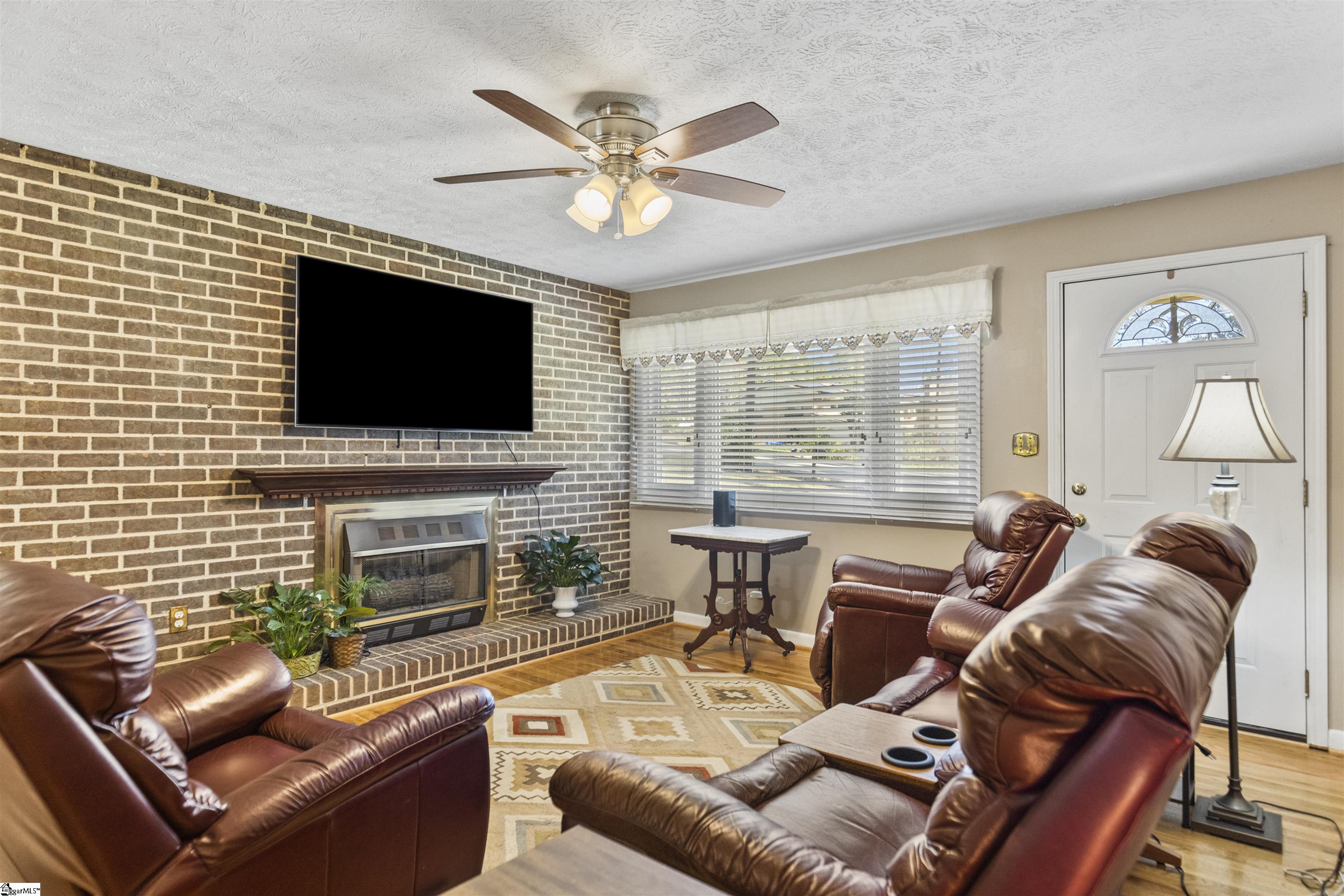 MLS #1573808 image #2