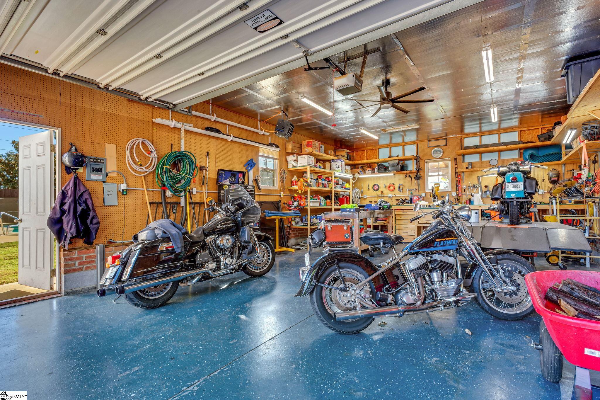 MLS #1573850 image #40