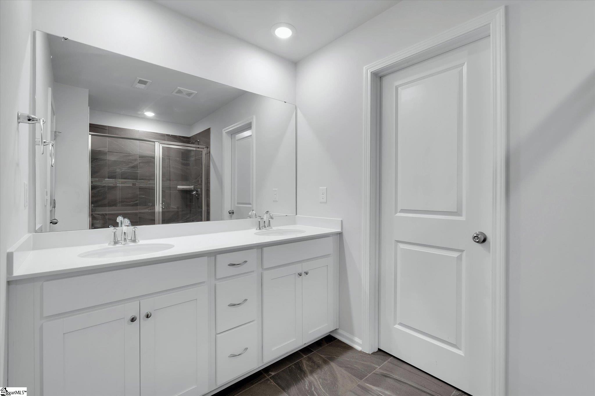 MLS #1574113 image #16