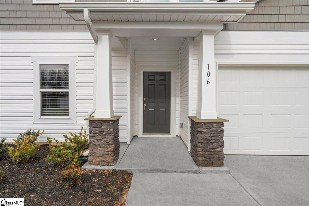 Homes for sale in Gray Court, SC | 106 Madison Ct, Gray Court, SC 29645 | MLS# 1574168