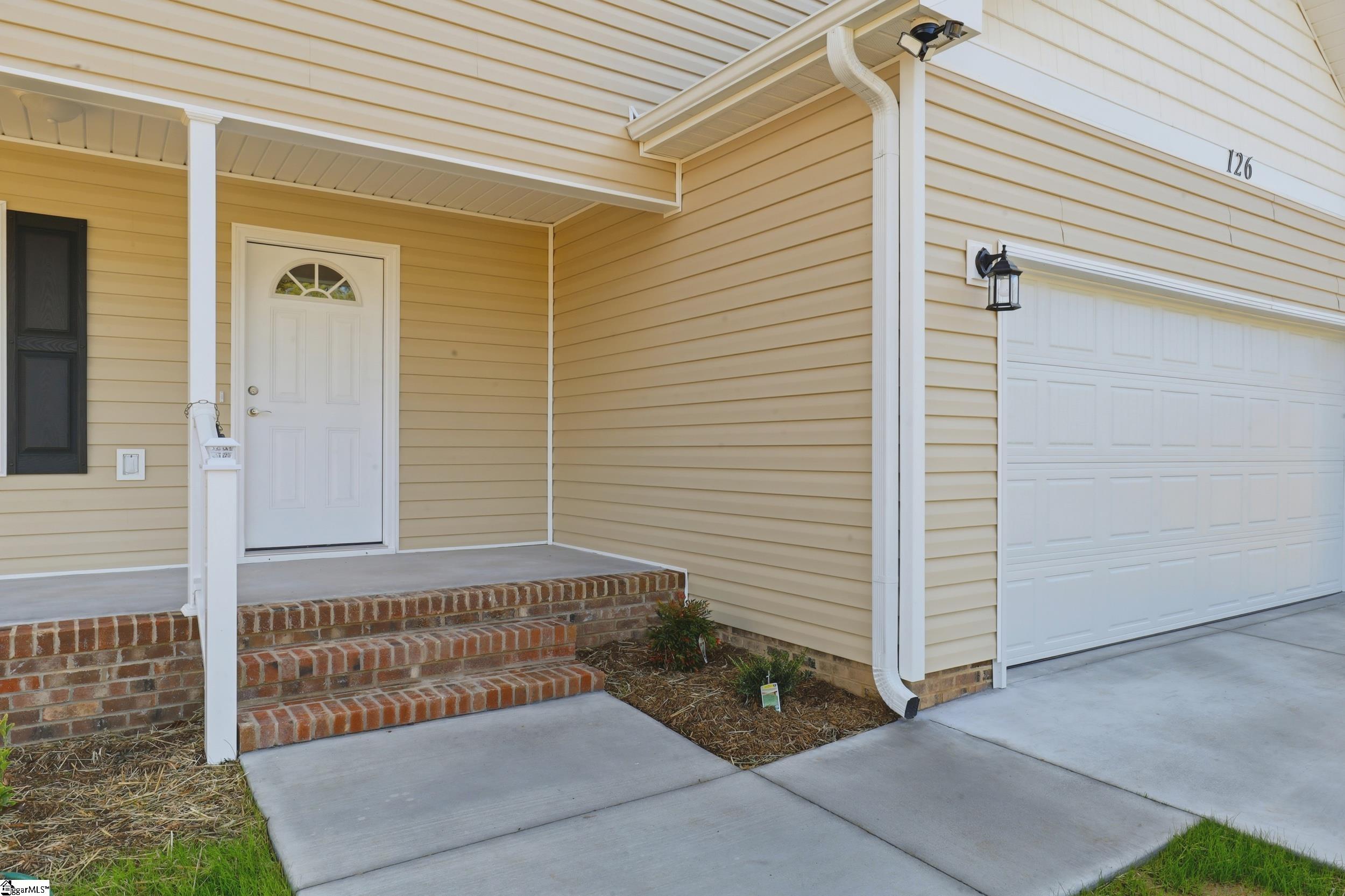 Homes for sale in Gray Court, SC | 126 Laura Jane Ln, Gray Court, SC 29645 | MLS# 1574757