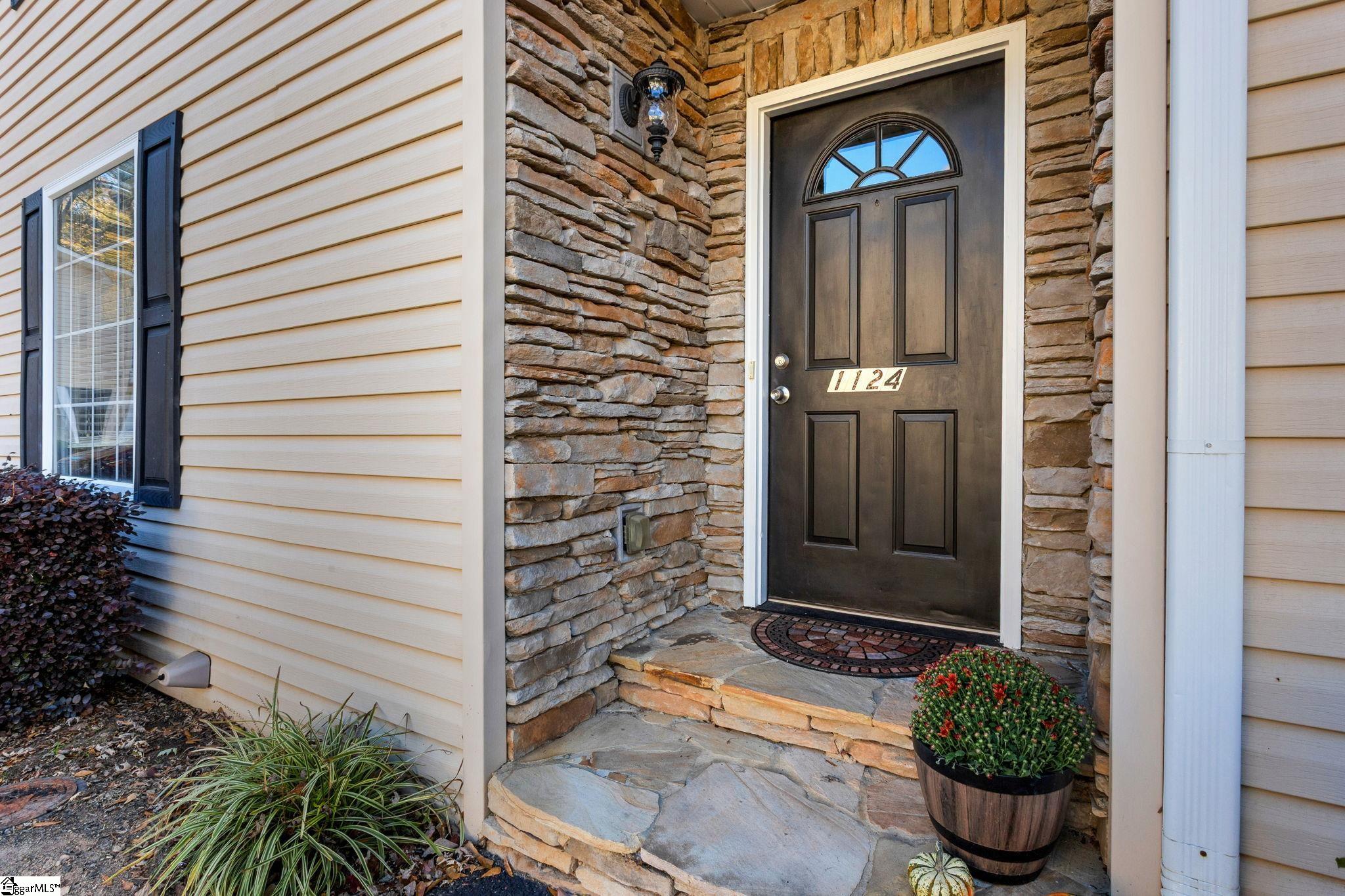 MLS #1574798 image #1