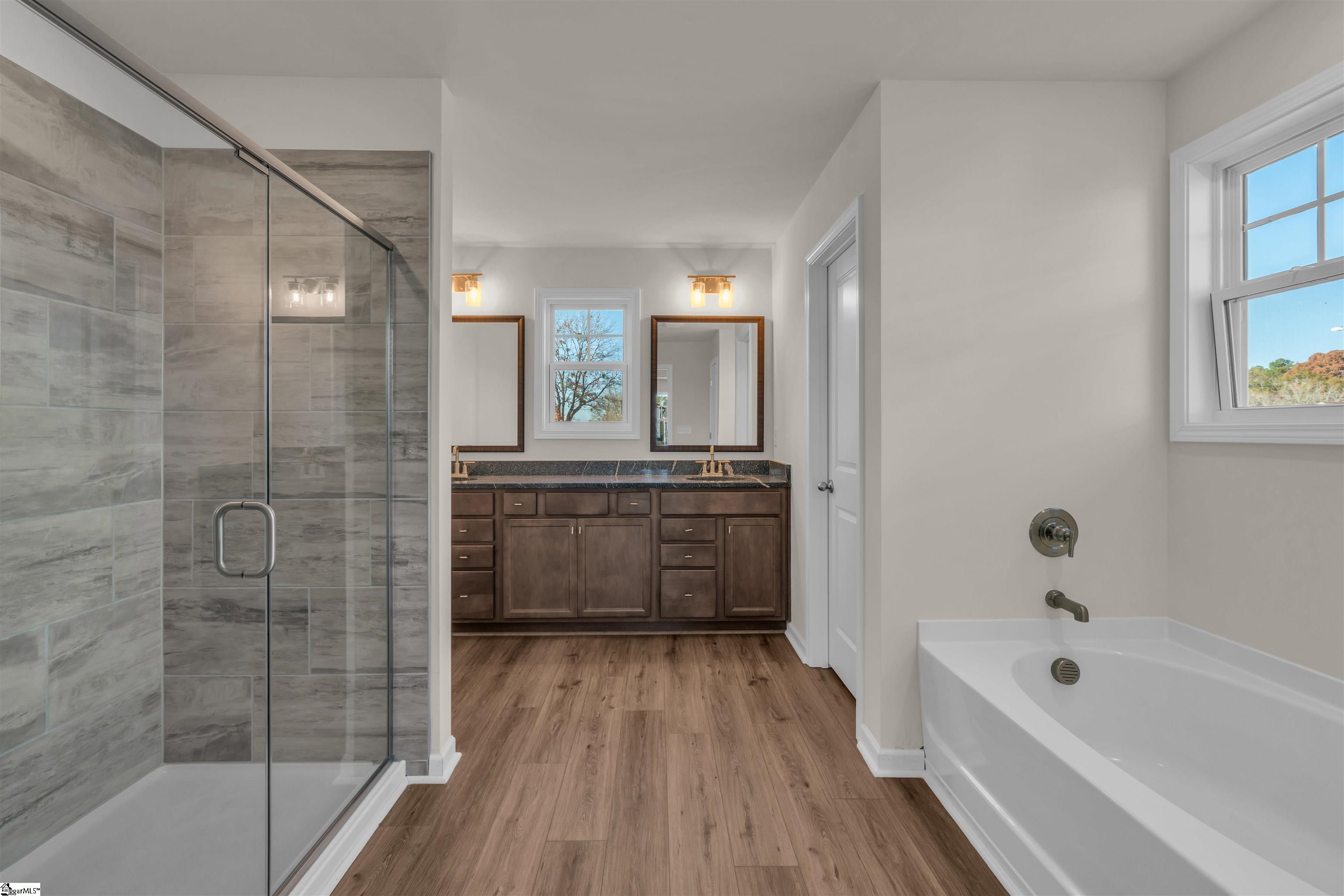 MLS #1574946 image #24