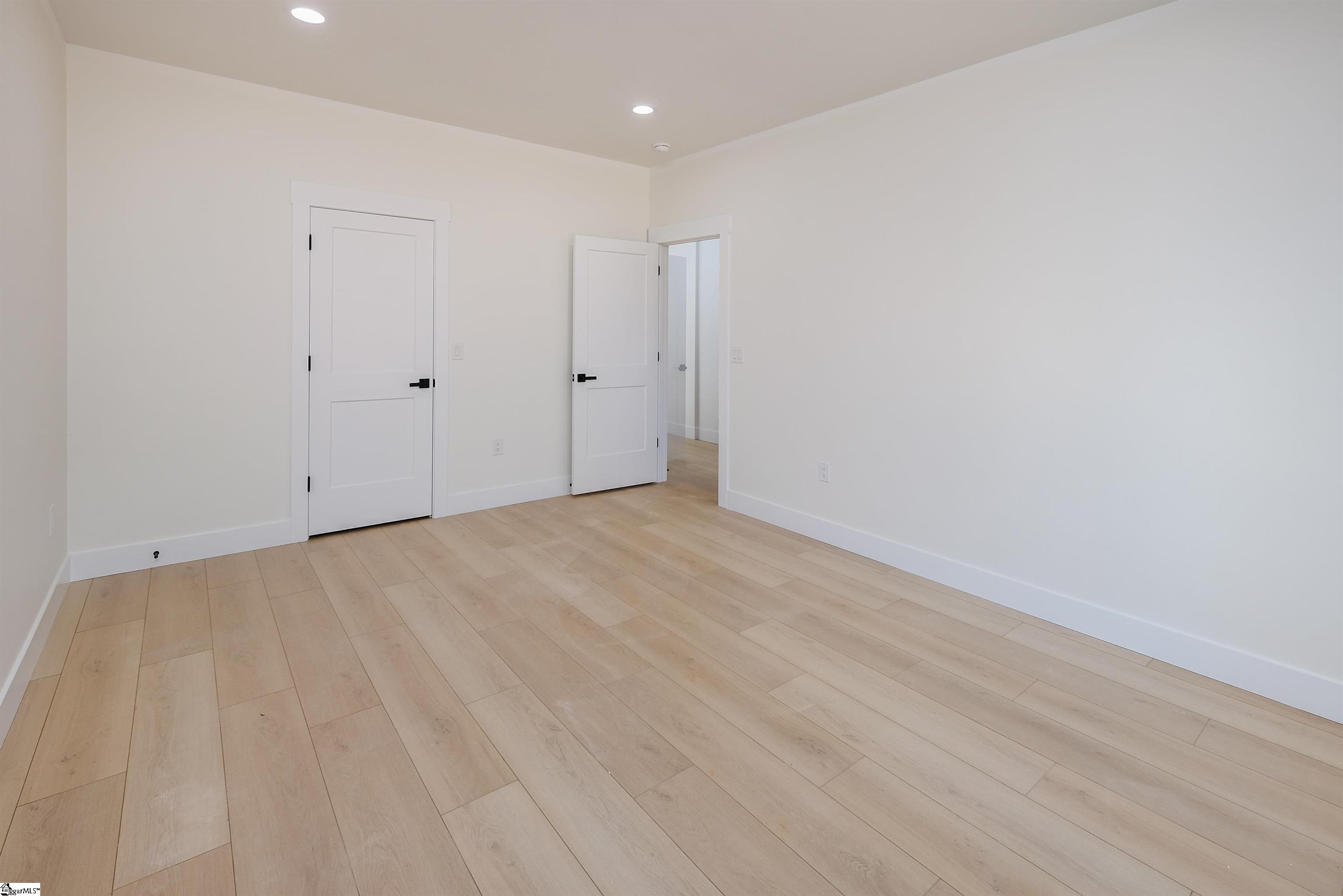 MLS #1574973 image #23