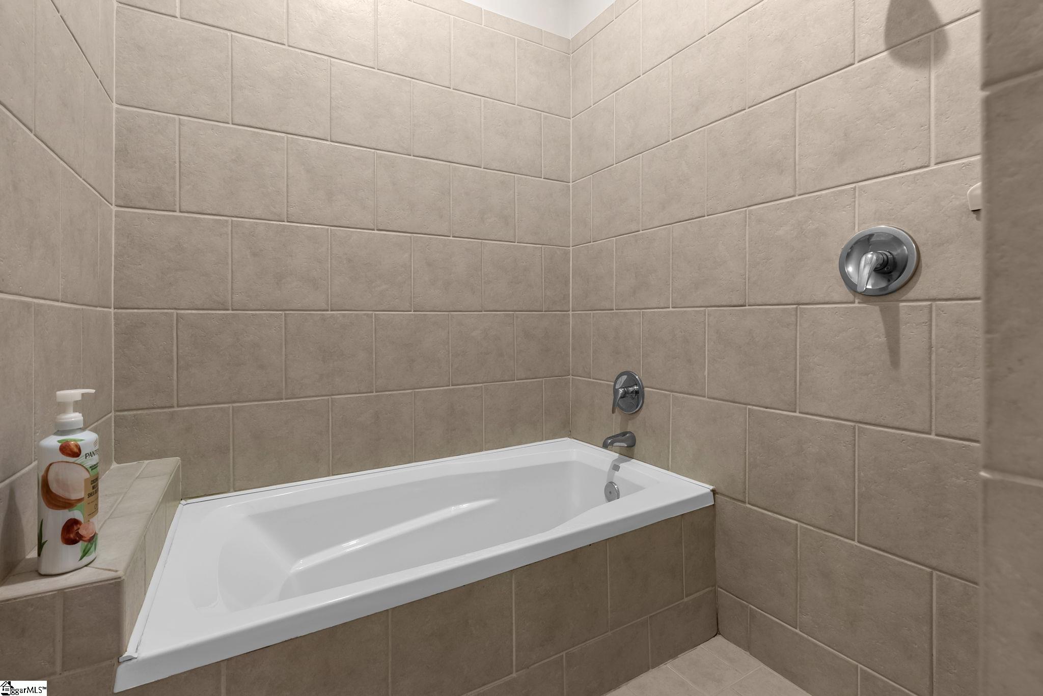 MLS #1571315 image #20