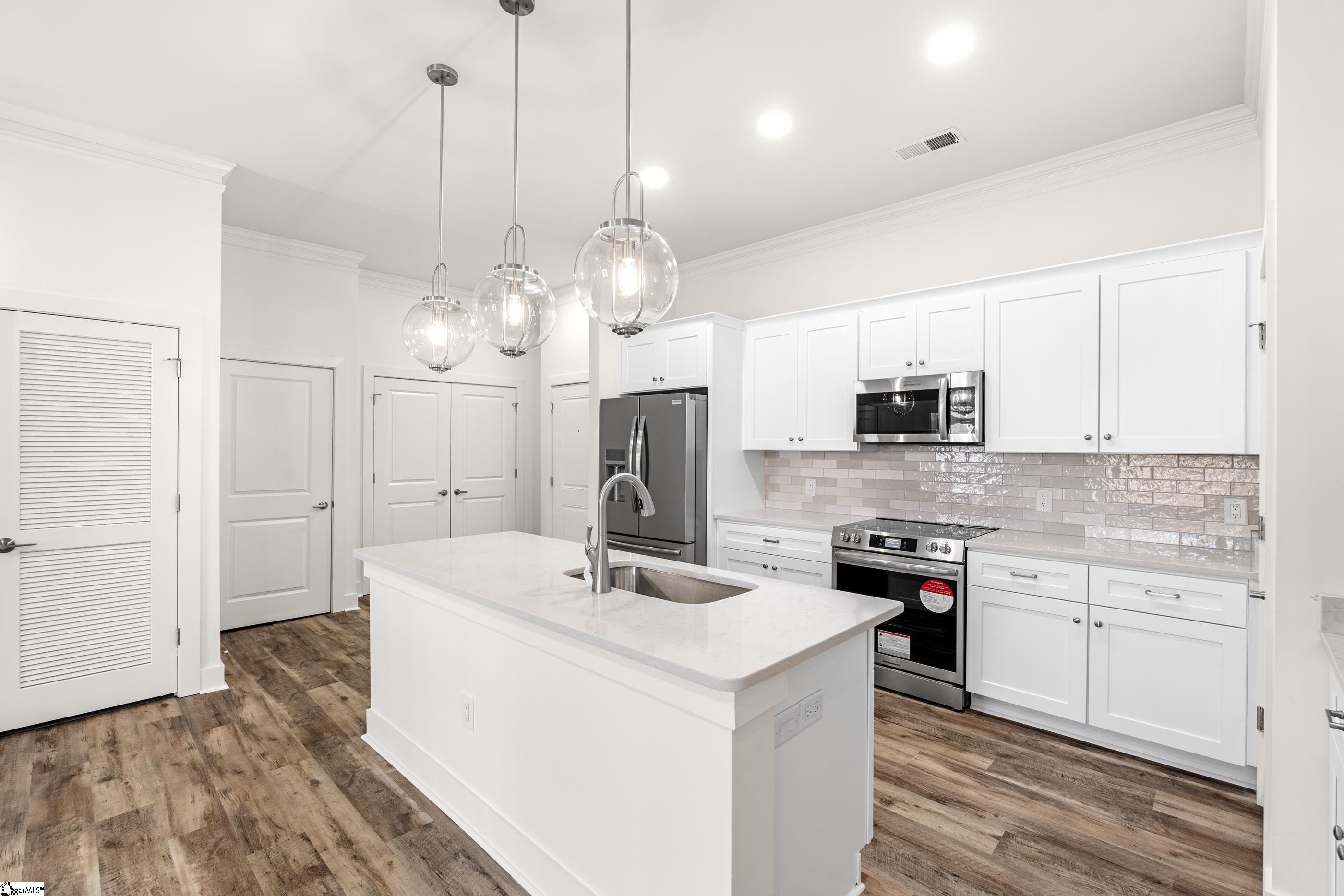 MLS #1559968 image #15