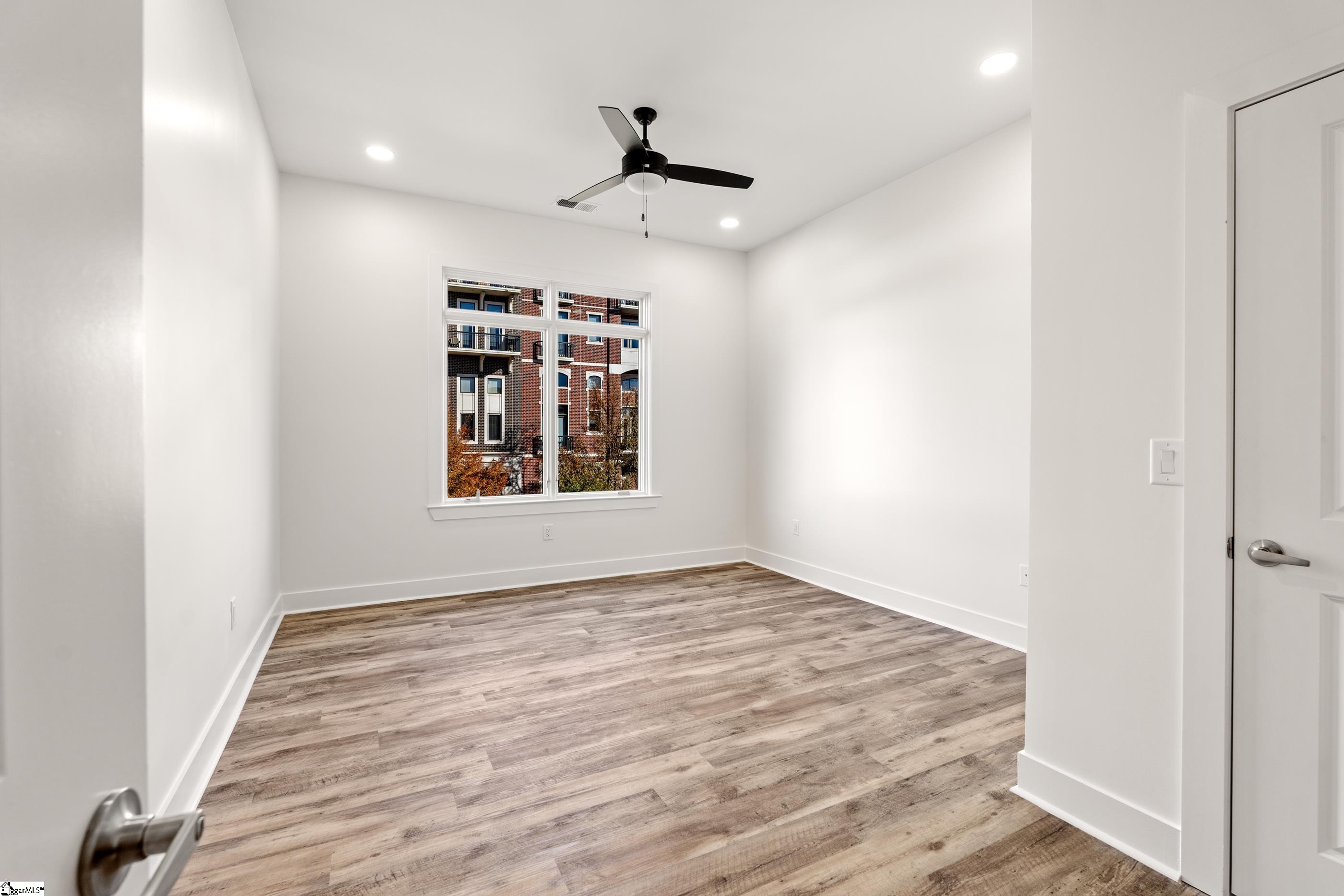 MLS #1559968 image #18