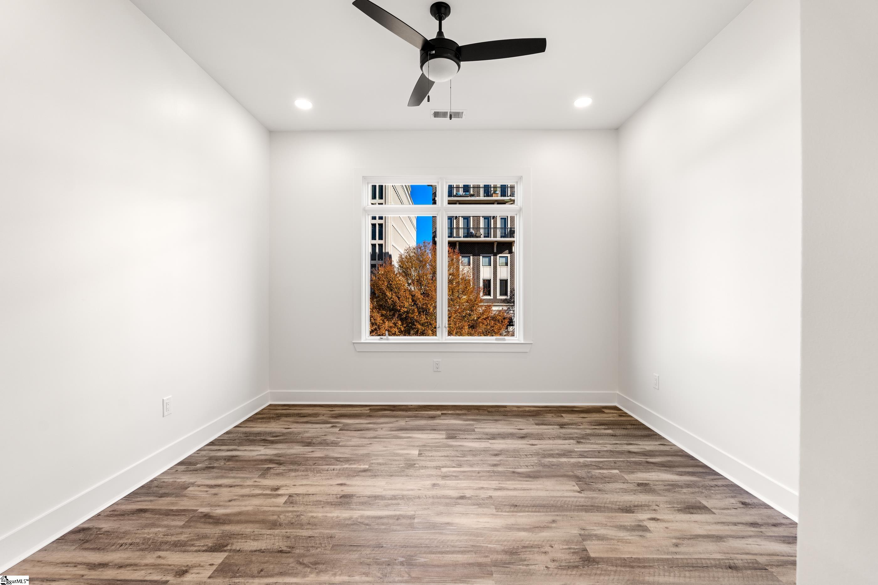 MLS #1559968 image #20