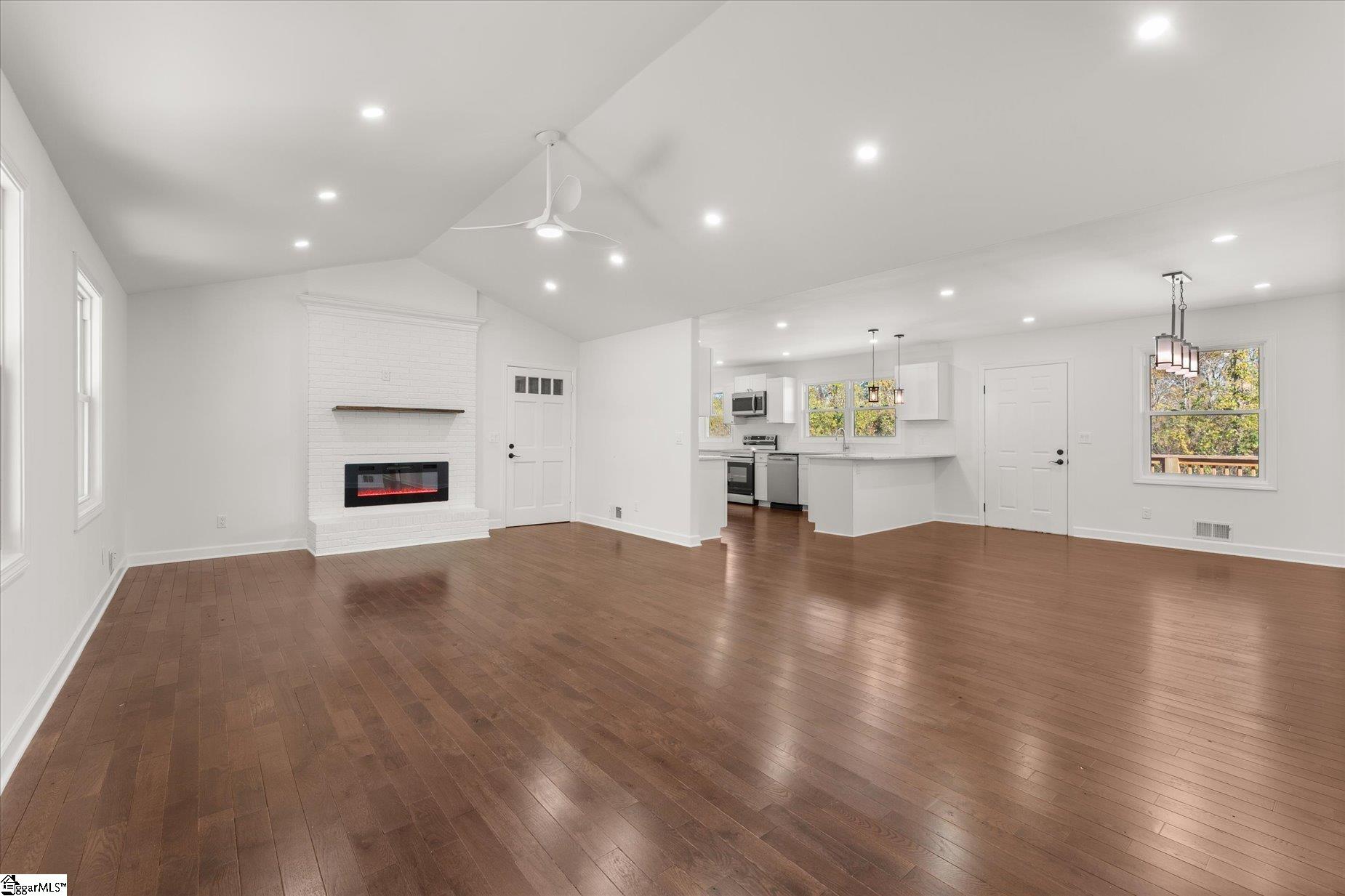 MLS #1576054 image #11