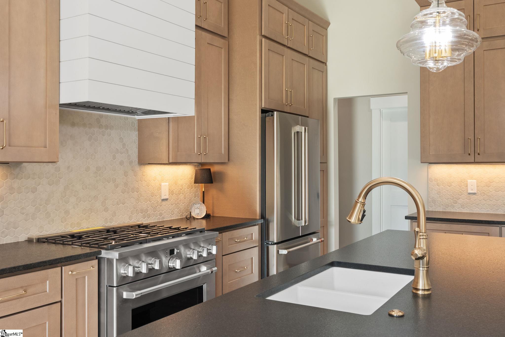 MLS #1576068 image #24