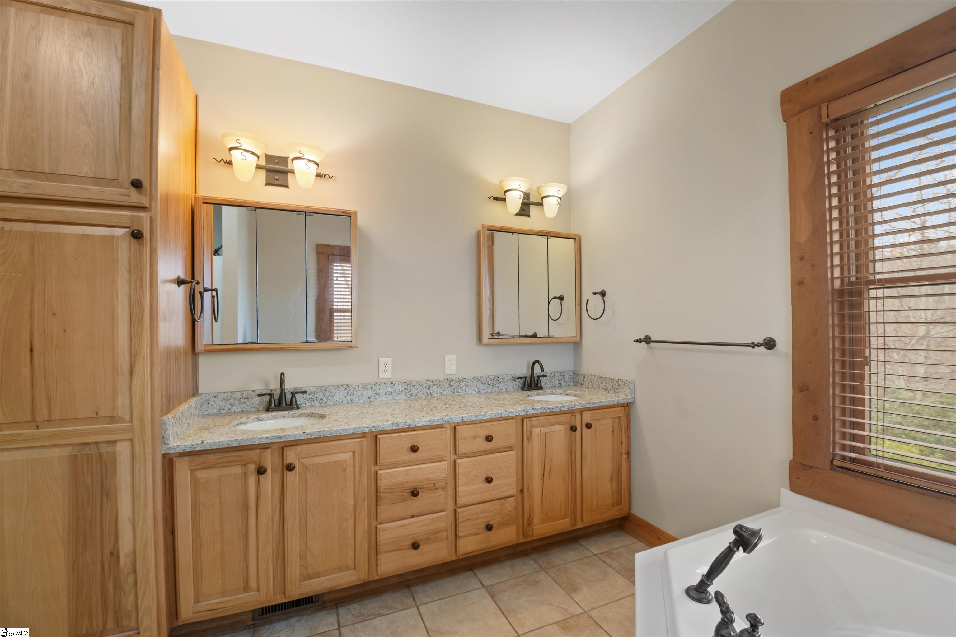 MLS #1576215 image #24