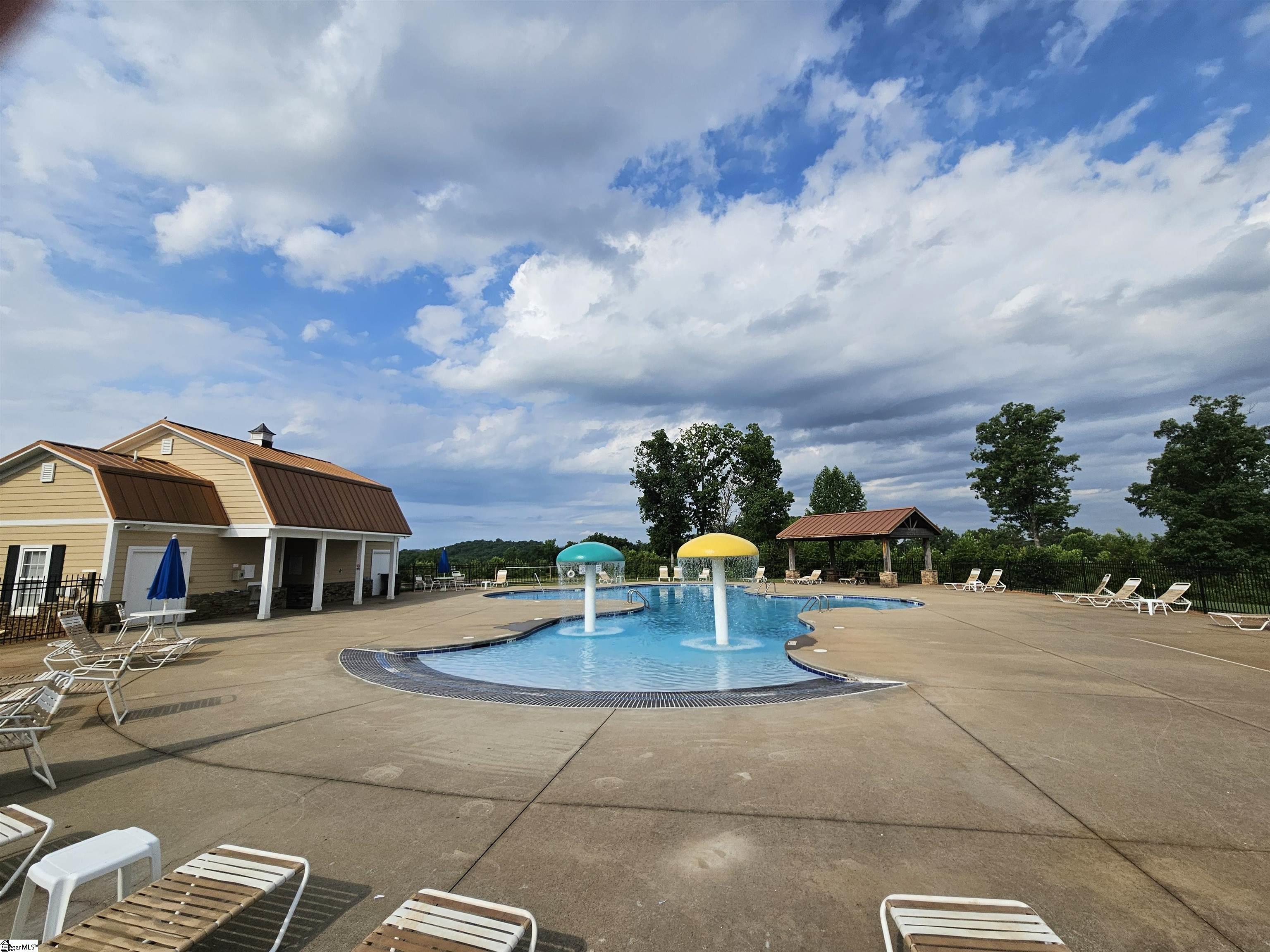 Homes for sale in Taylors, SC | 4 Nina Meadows Dr, Taylors, SC 29687 | MLS# 1576644