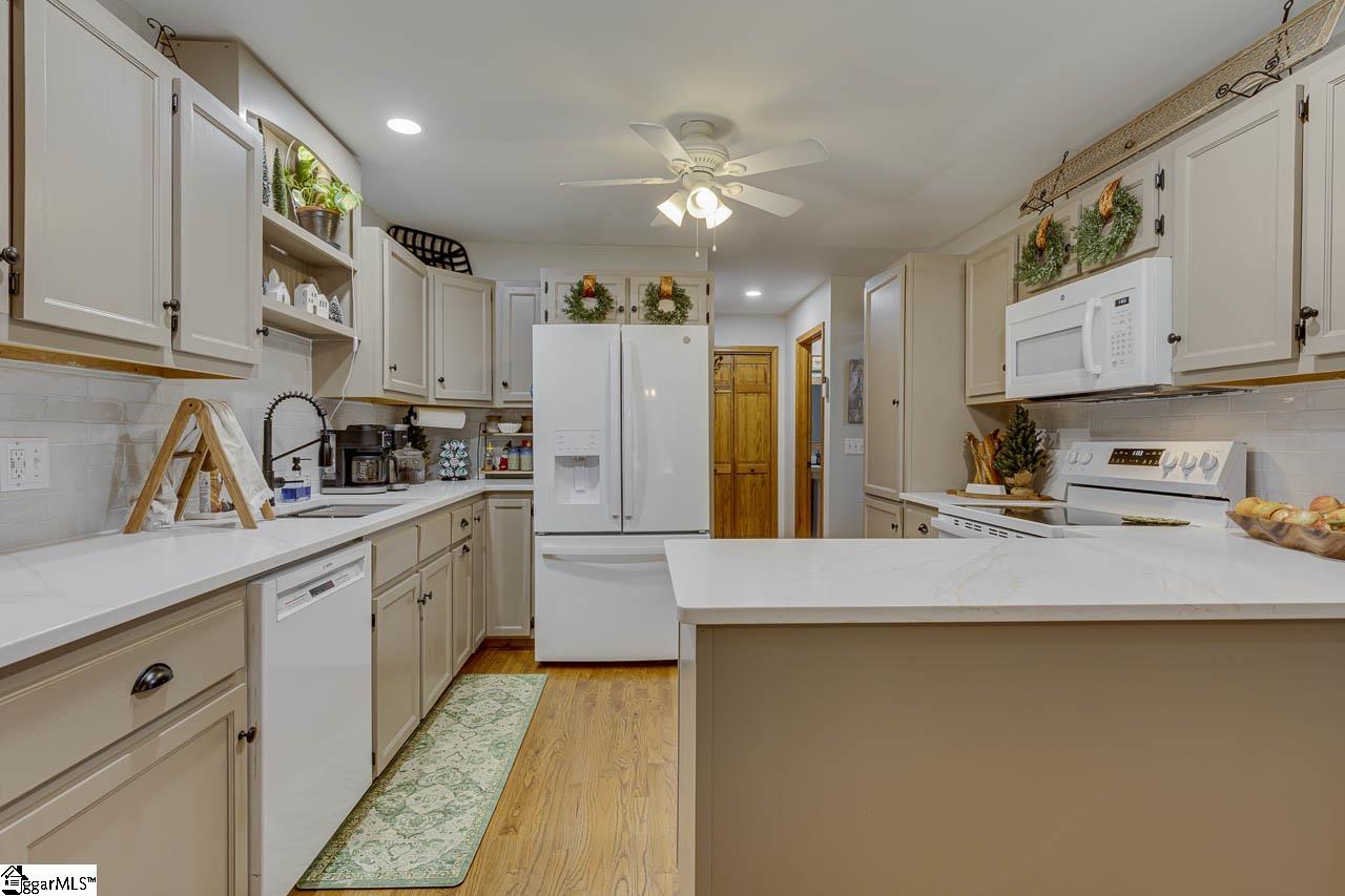 MLS #1576848 image #16