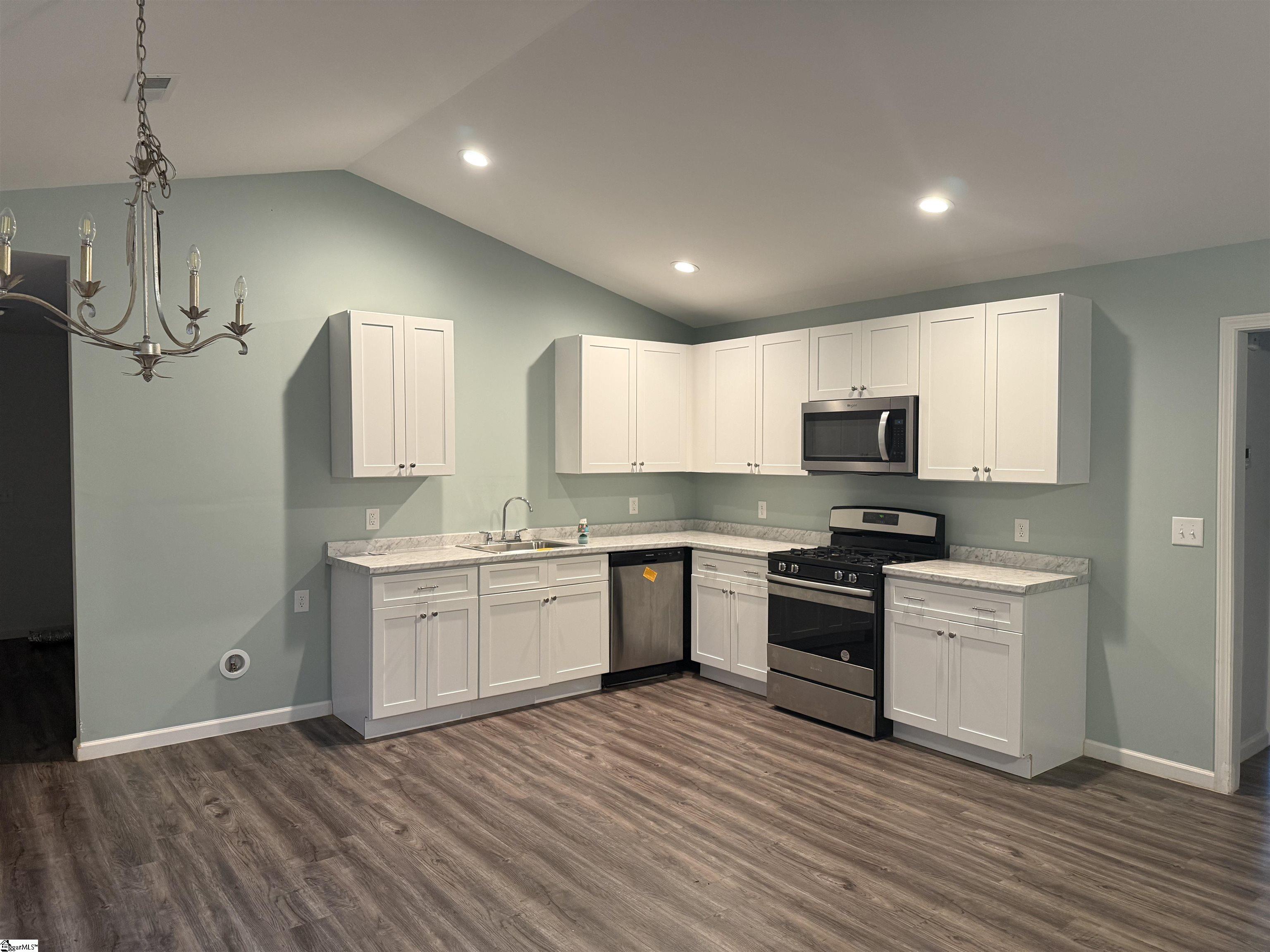 Homes for sale in Clinton, SC | 117 Colleton Ln, Clinton, SC 29325 | MLS# 1578370